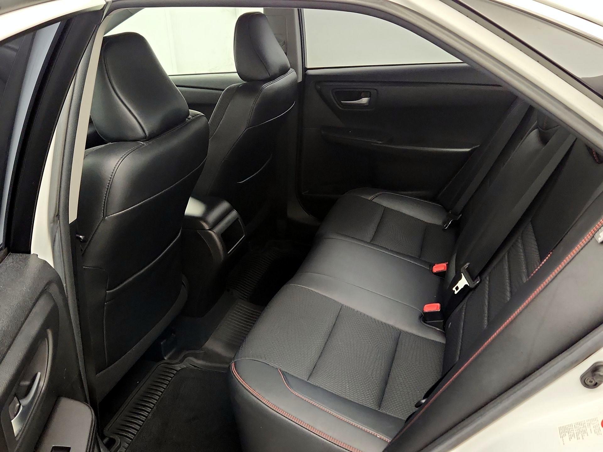 Thumbnail: 2016 Toyota Camry - 19