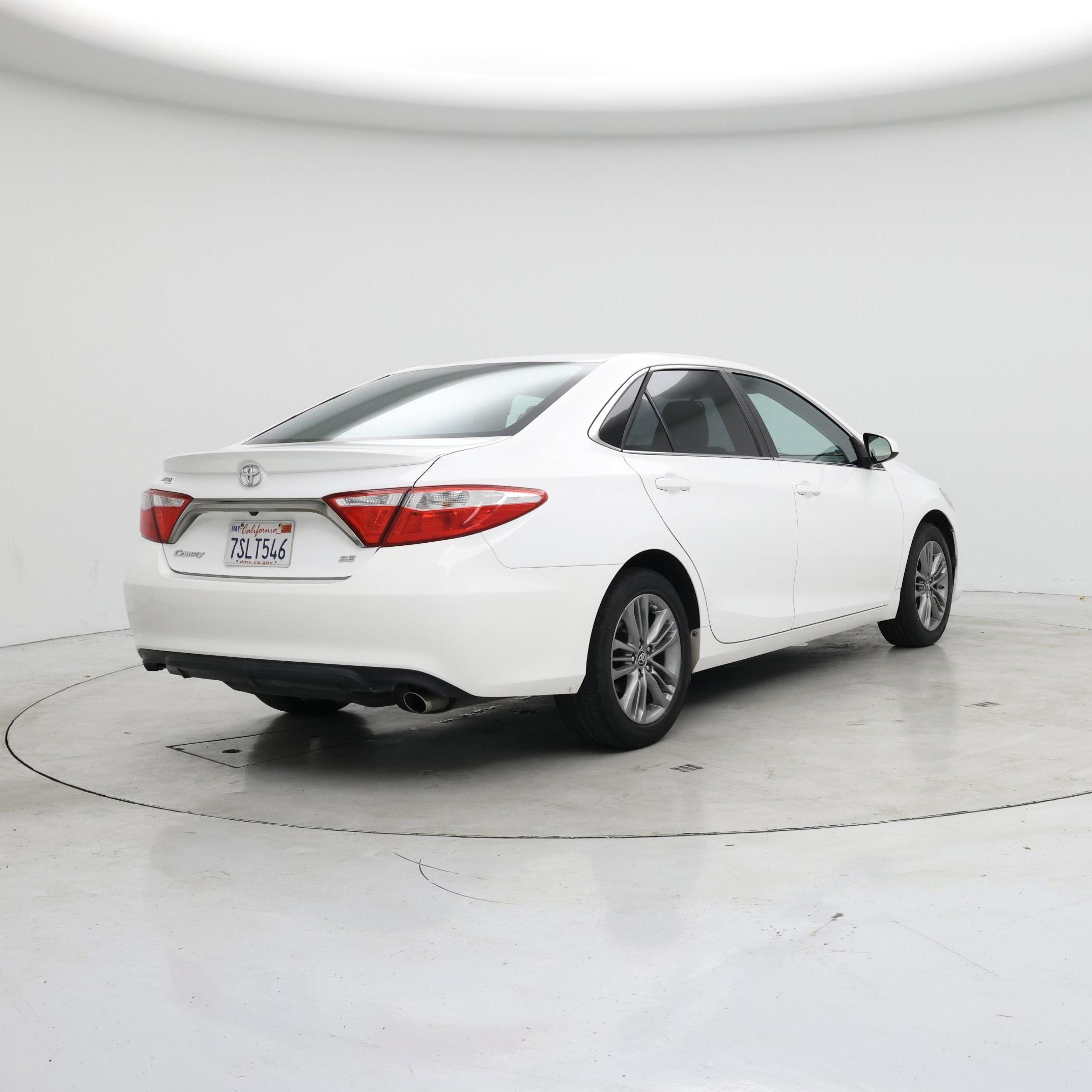 Thumbnail: 2016 Toyota Camry - 8
