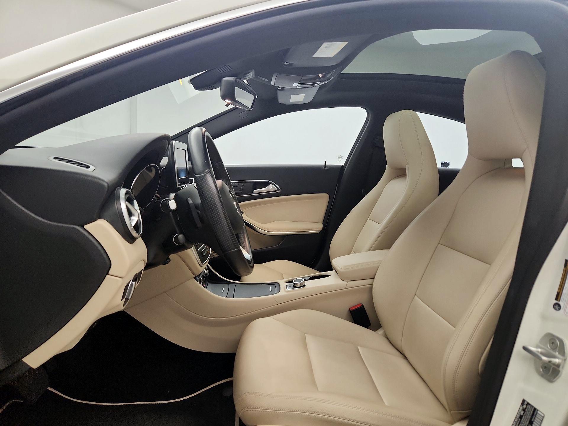 Thumbnail: 2015 Mercedes-Benz CLA - 11