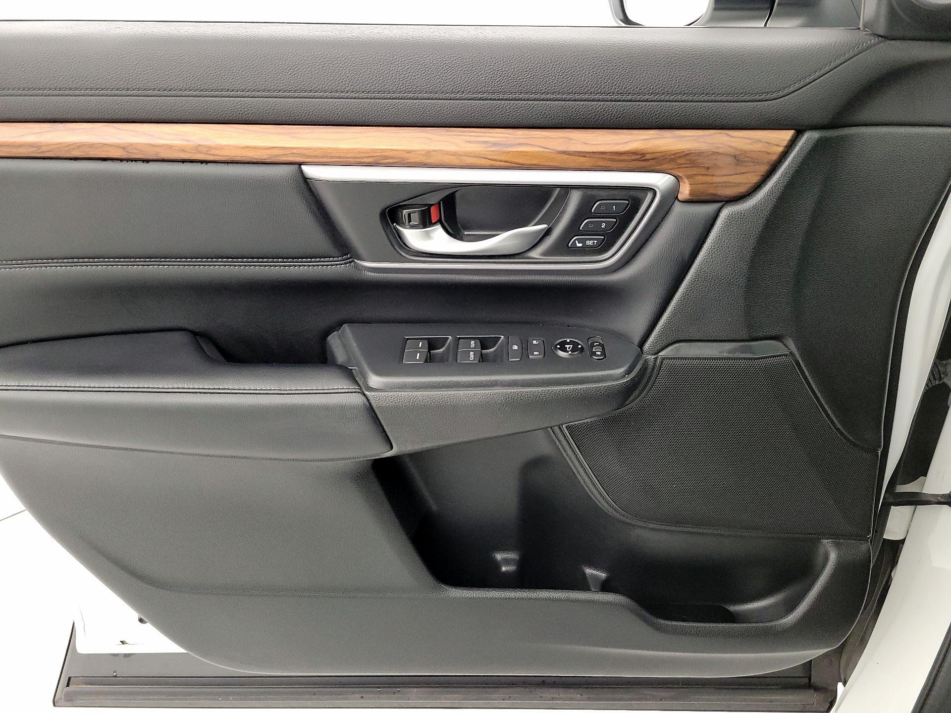 Thumbnail: 2017 Honda CR-V - 12