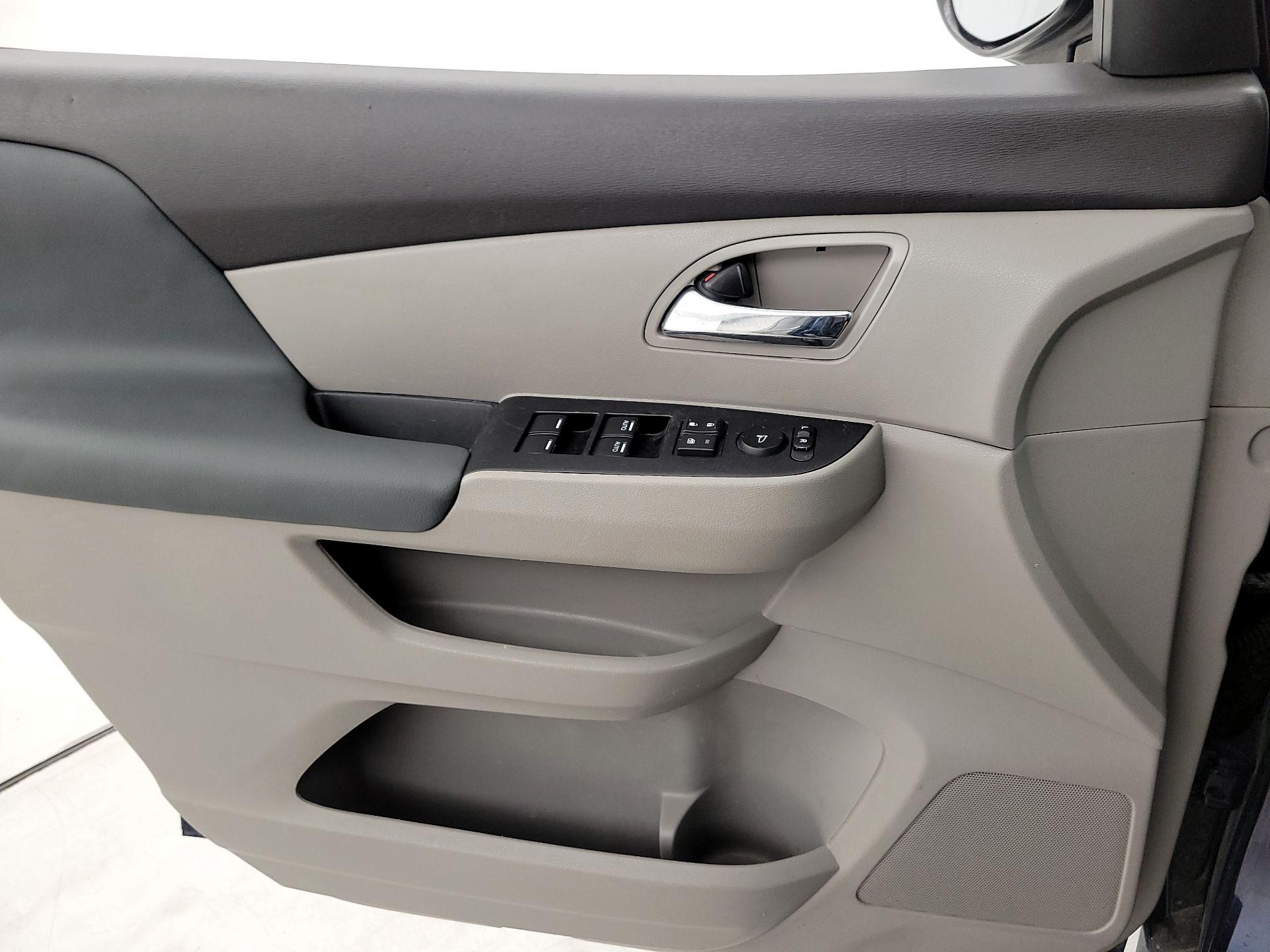 Thumbnail: 2016 Honda Odyssey - 12