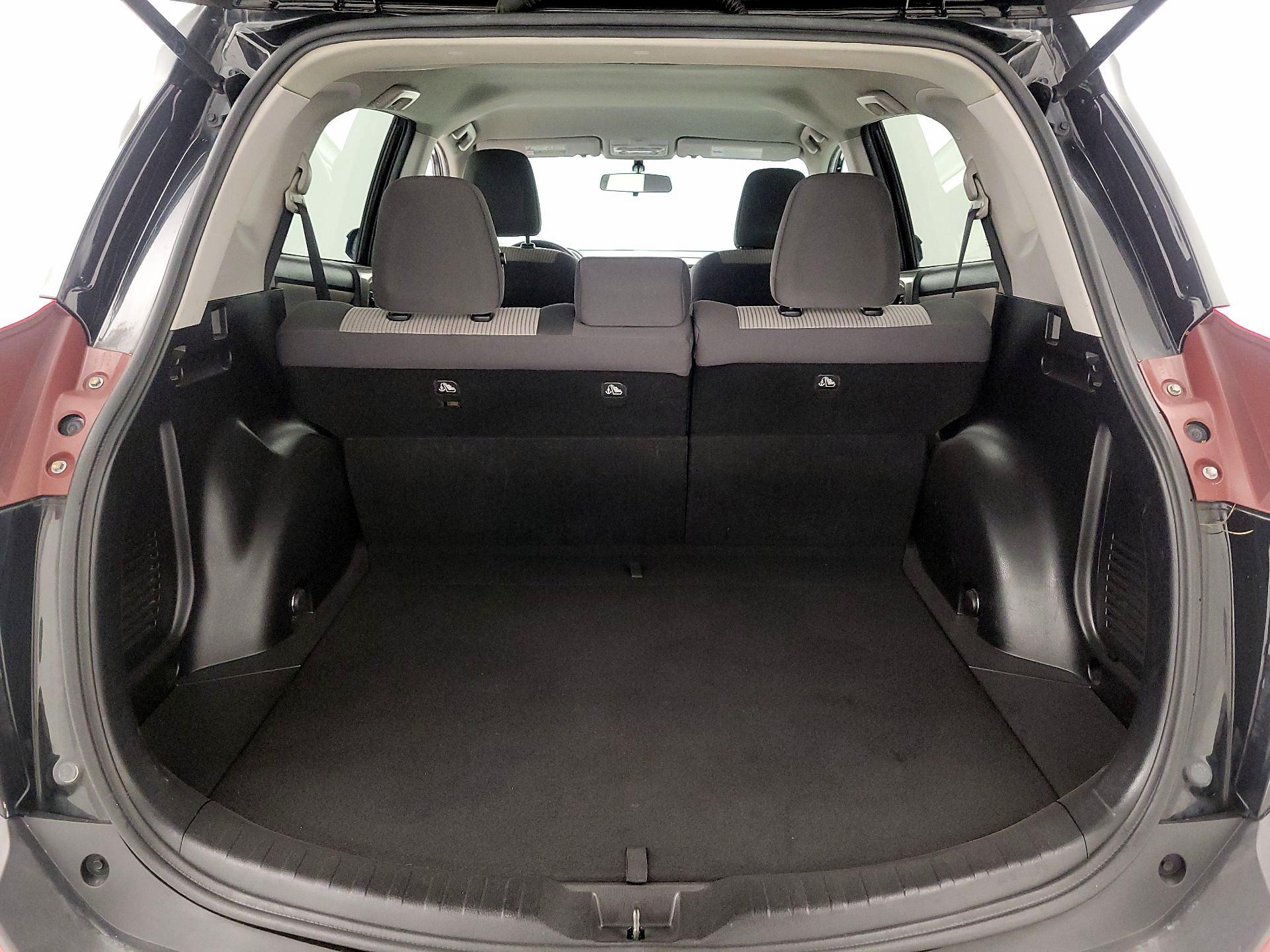 Thumbnail: 2015 Toyota RAV4 - 20