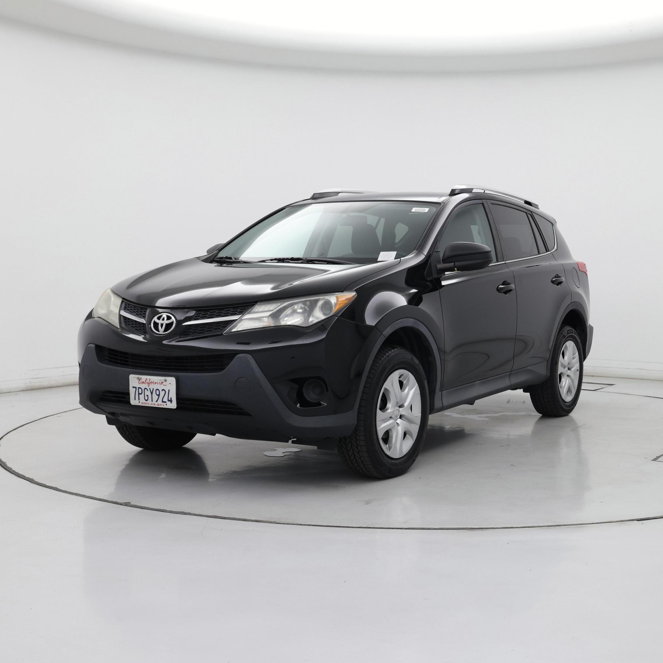 Thumbnail: 2015 Toyota RAV4 - 4