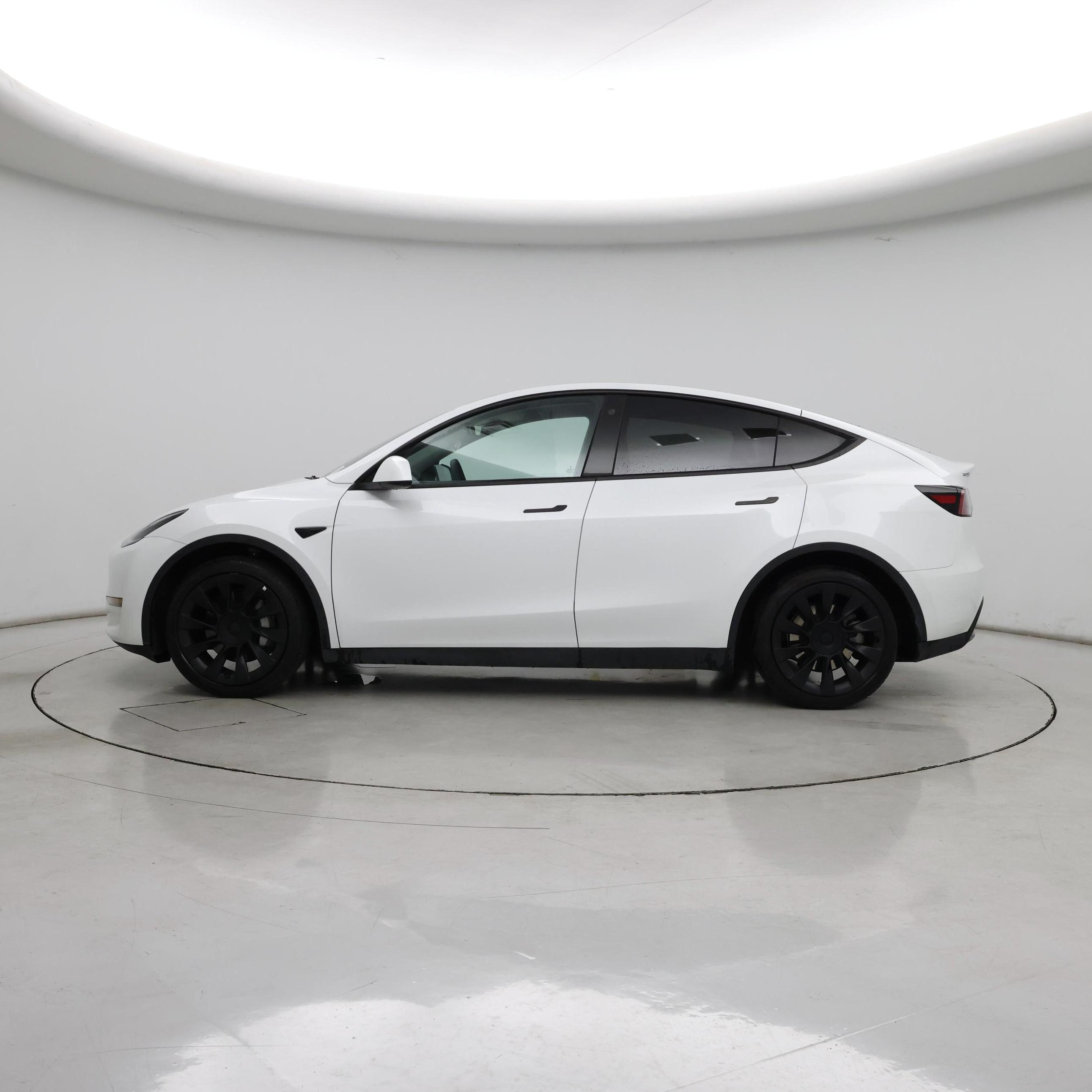 Thumbnail: 2023 Tesla Model Y - 3