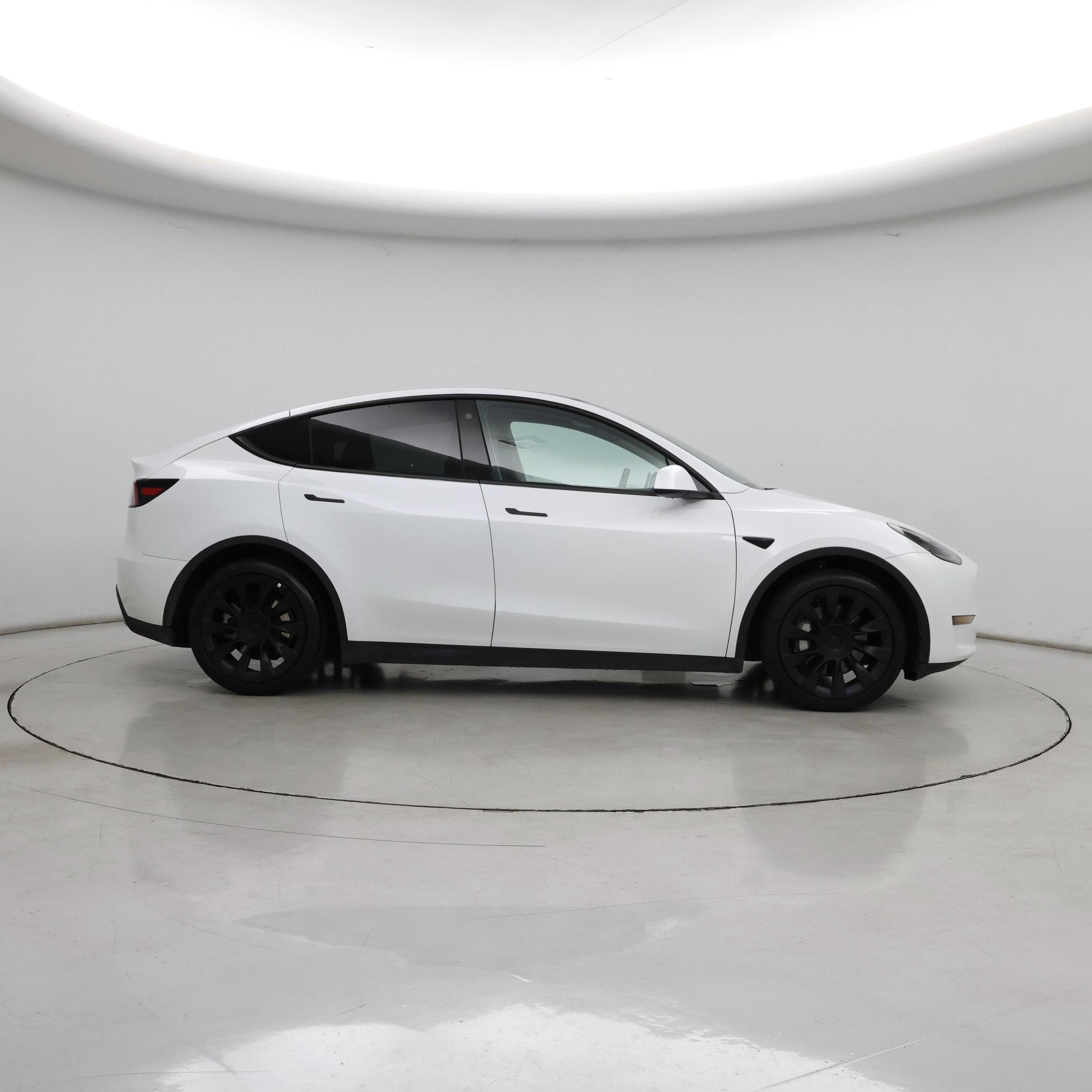 Thumbnail: 2023 Tesla Model Y - 7