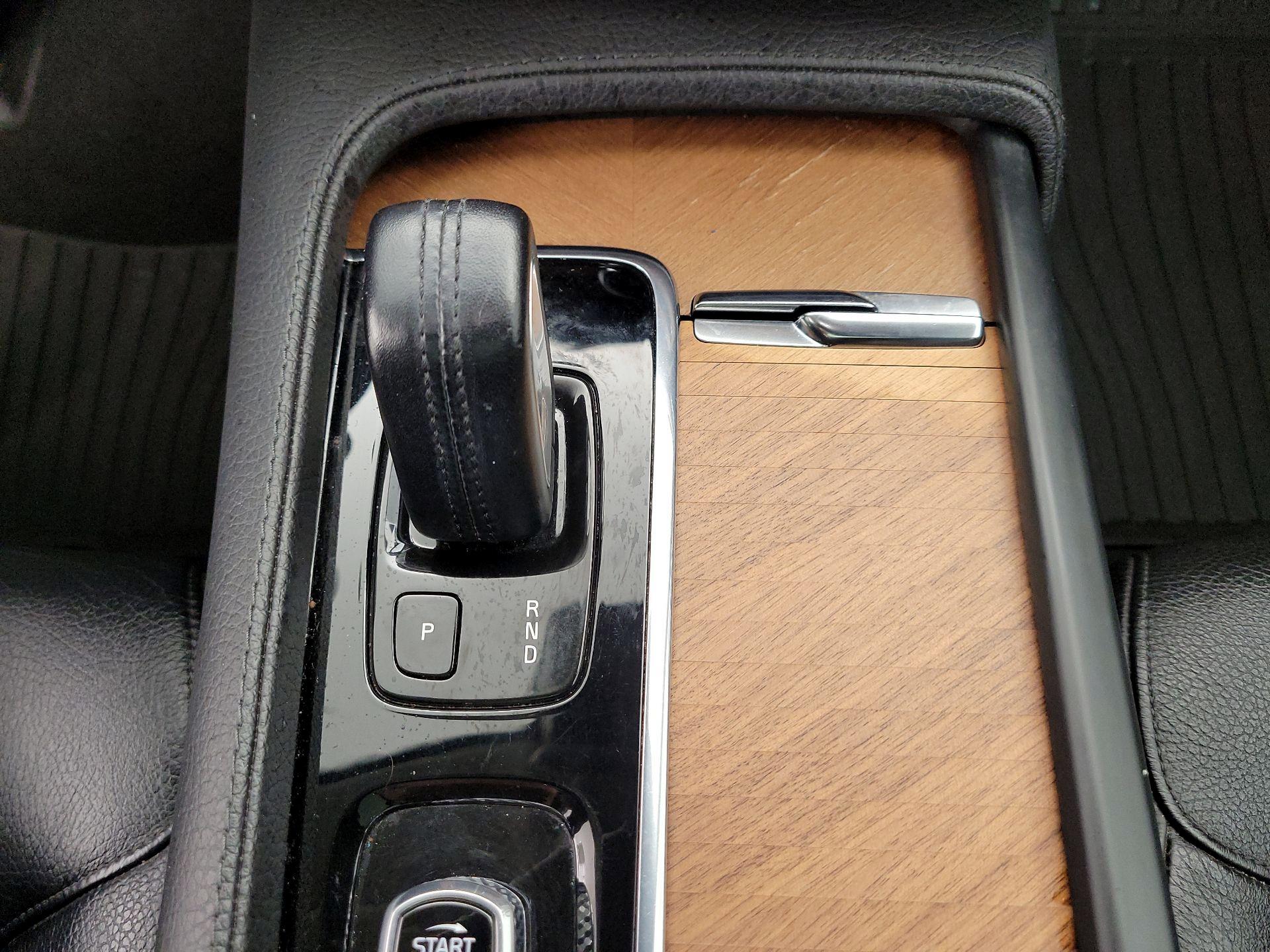 Thumbnail: 2021 Volvo XC90 - 18