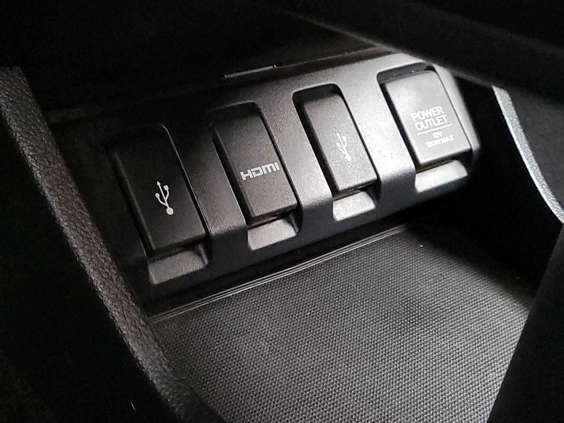 Thumbnail: 2016 Honda HR-V - 18