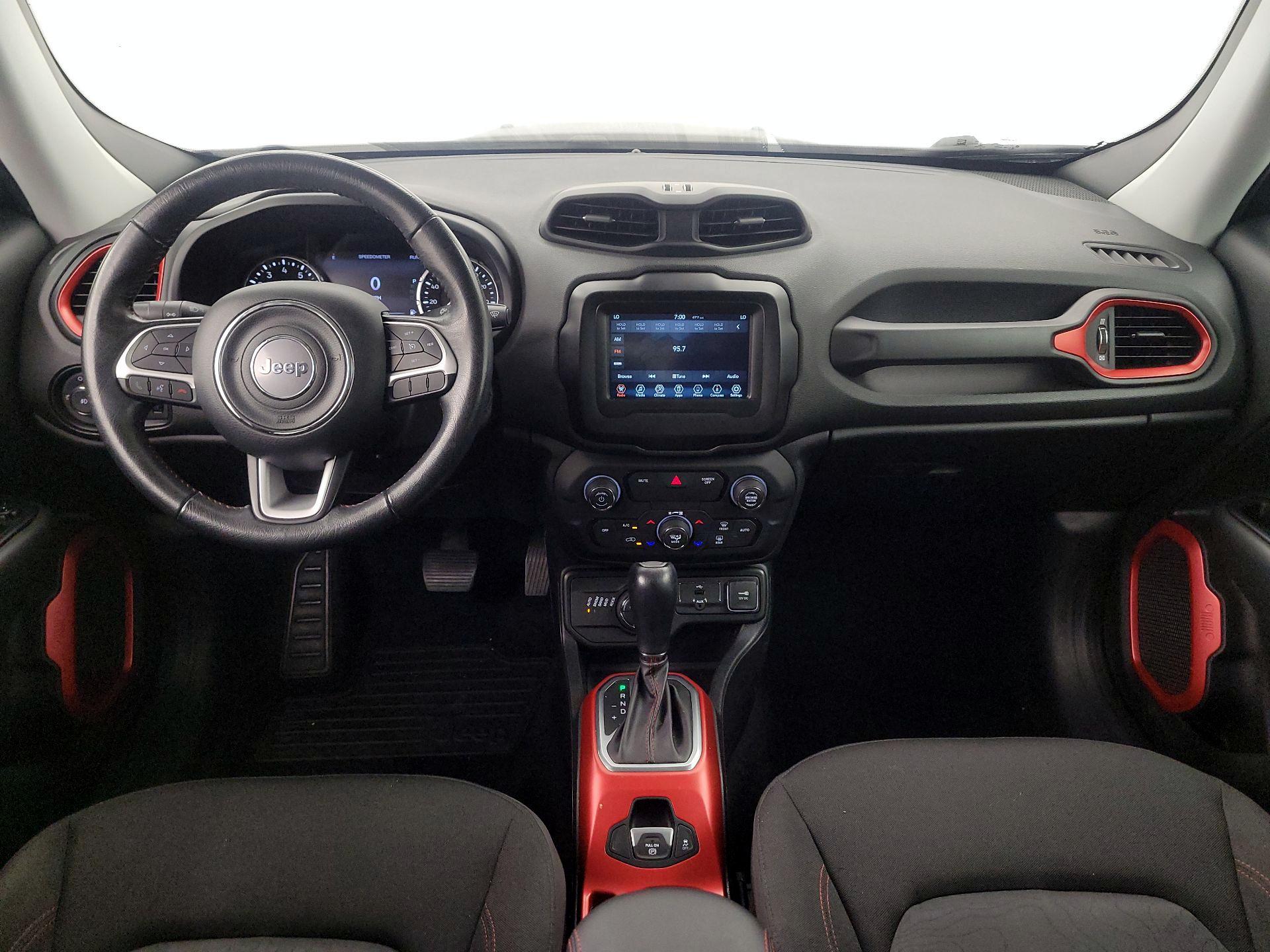 Thumbnail: 2018 Jeep Renegade - 9