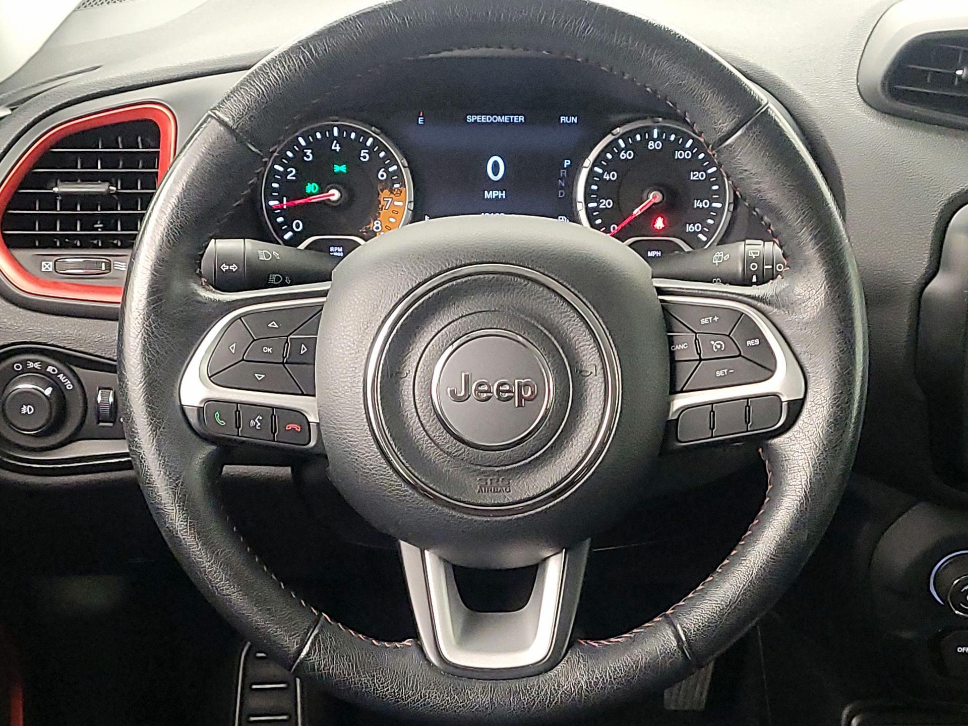 Thumbnail: 2018 Jeep Renegade - 10