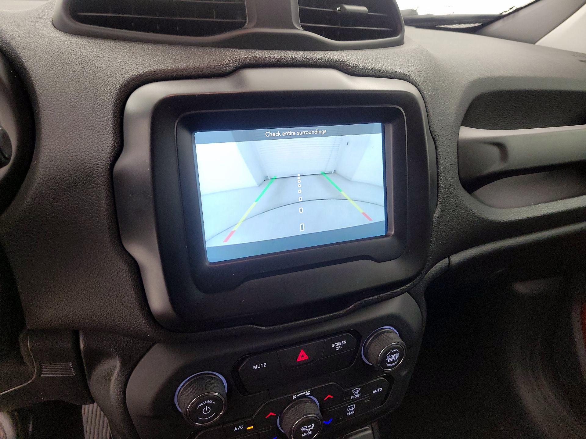 Thumbnail: 2018 Jeep Renegade - 14