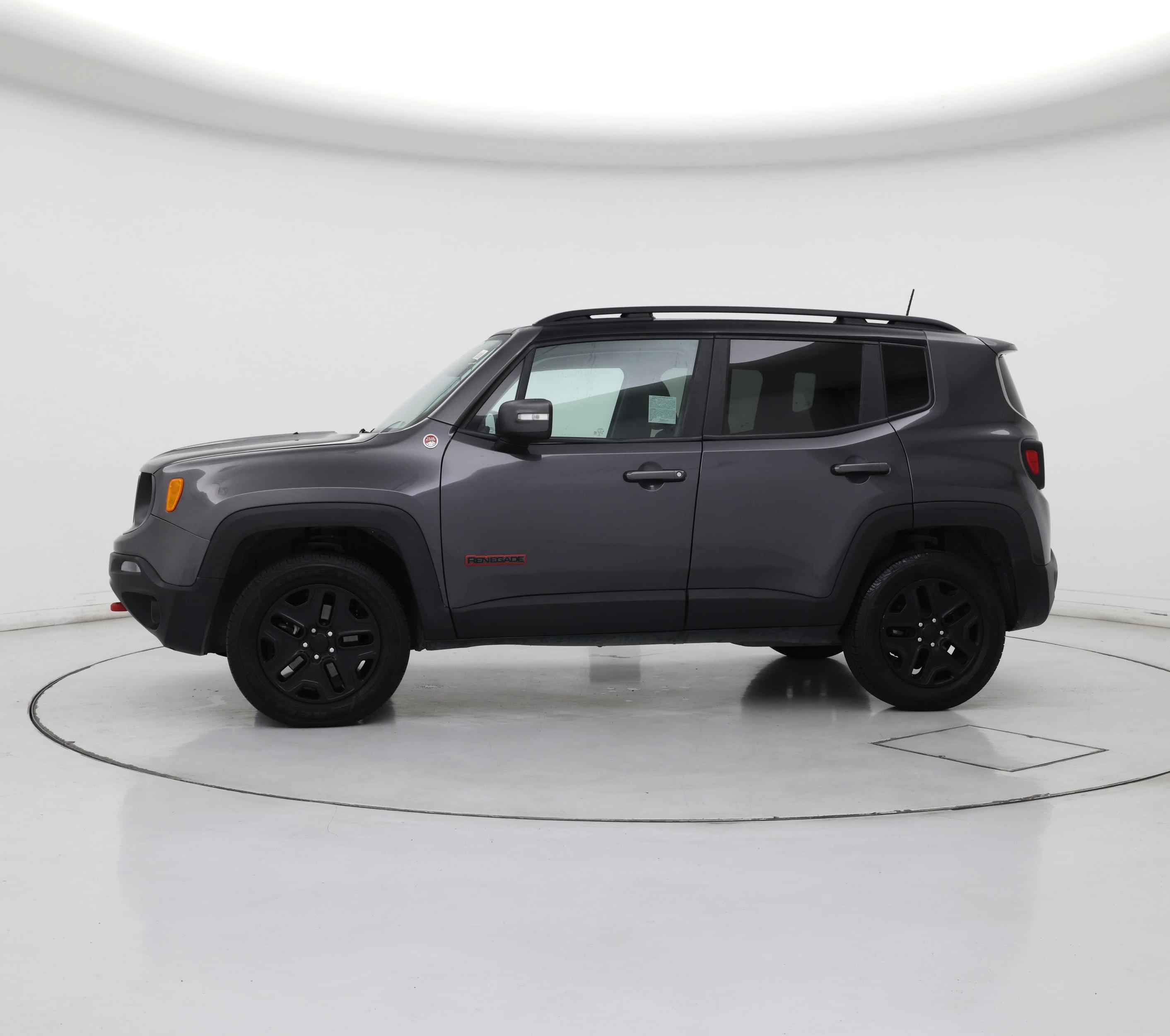 Thumbnail: 2018 Jeep Renegade - 3