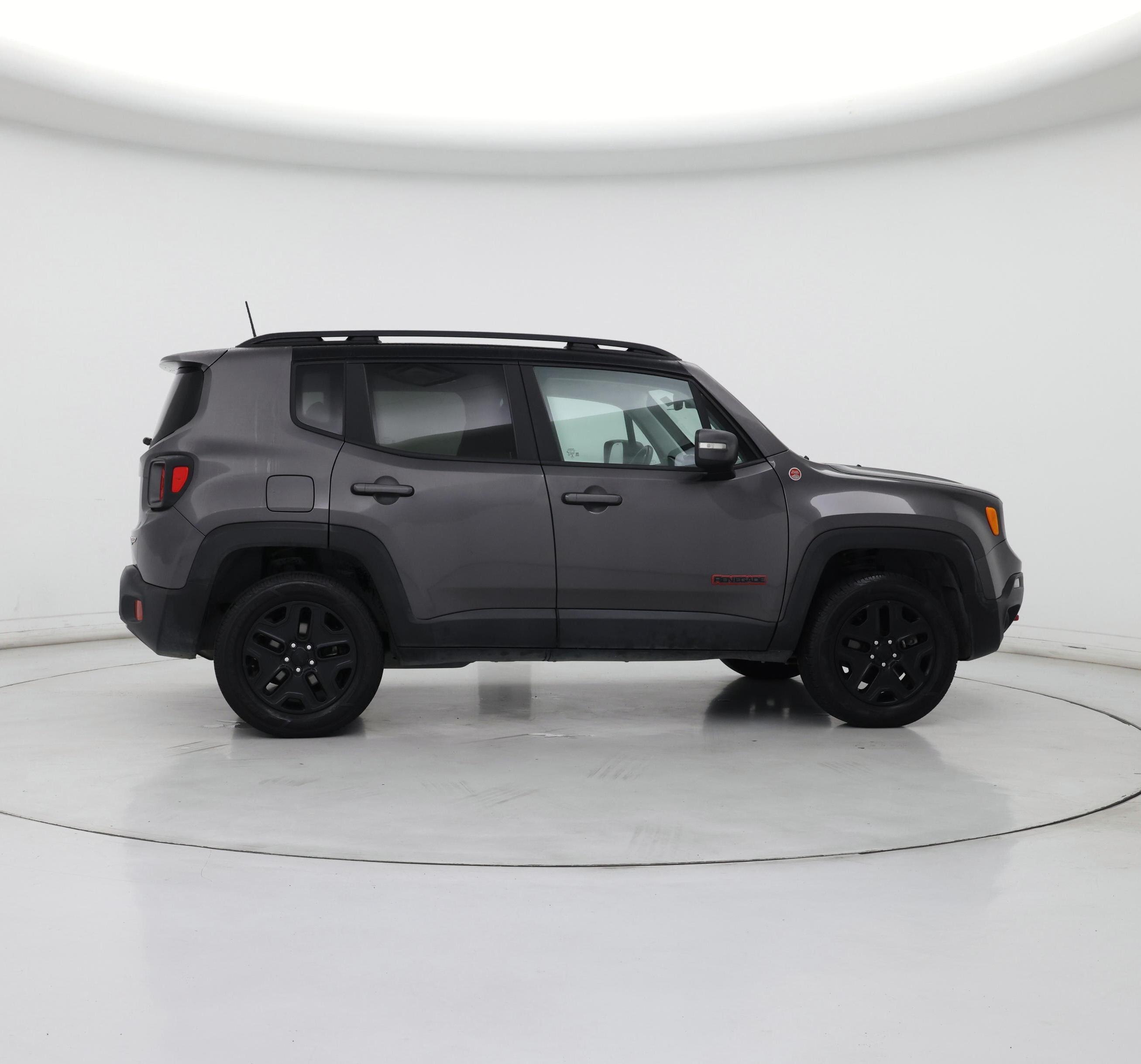 Thumbnail: 2018 Jeep Renegade - 7