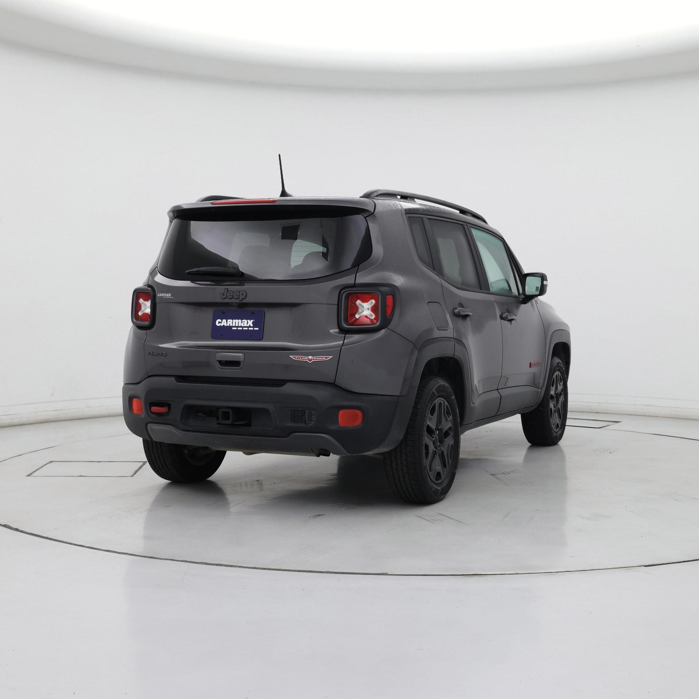 Thumbnail: 2018 Jeep Renegade - 8