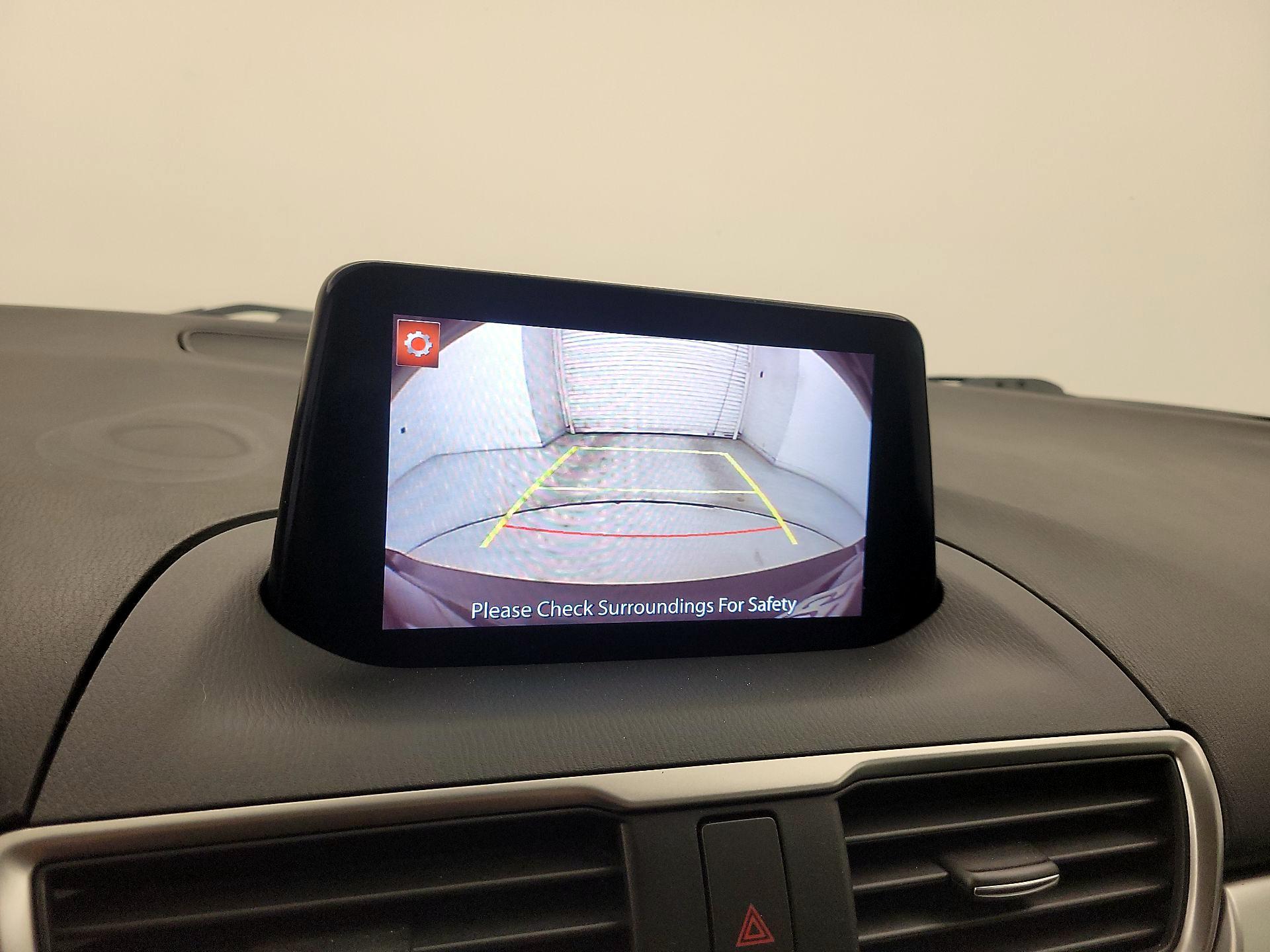 Thumbnail: 2017 Mazda Mazda3 - 15