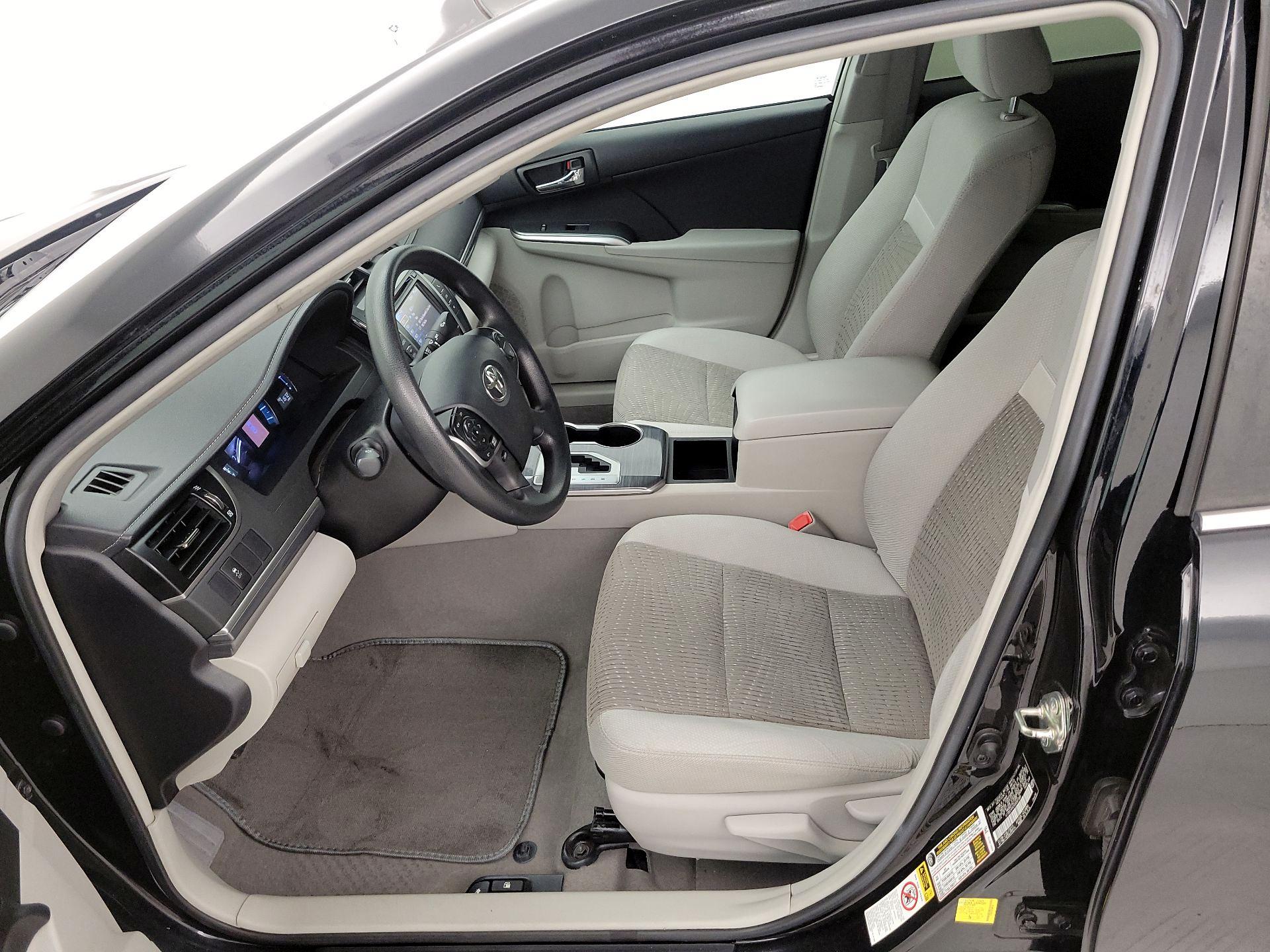 Thumbnail: 2014 Toyota Camry - 11