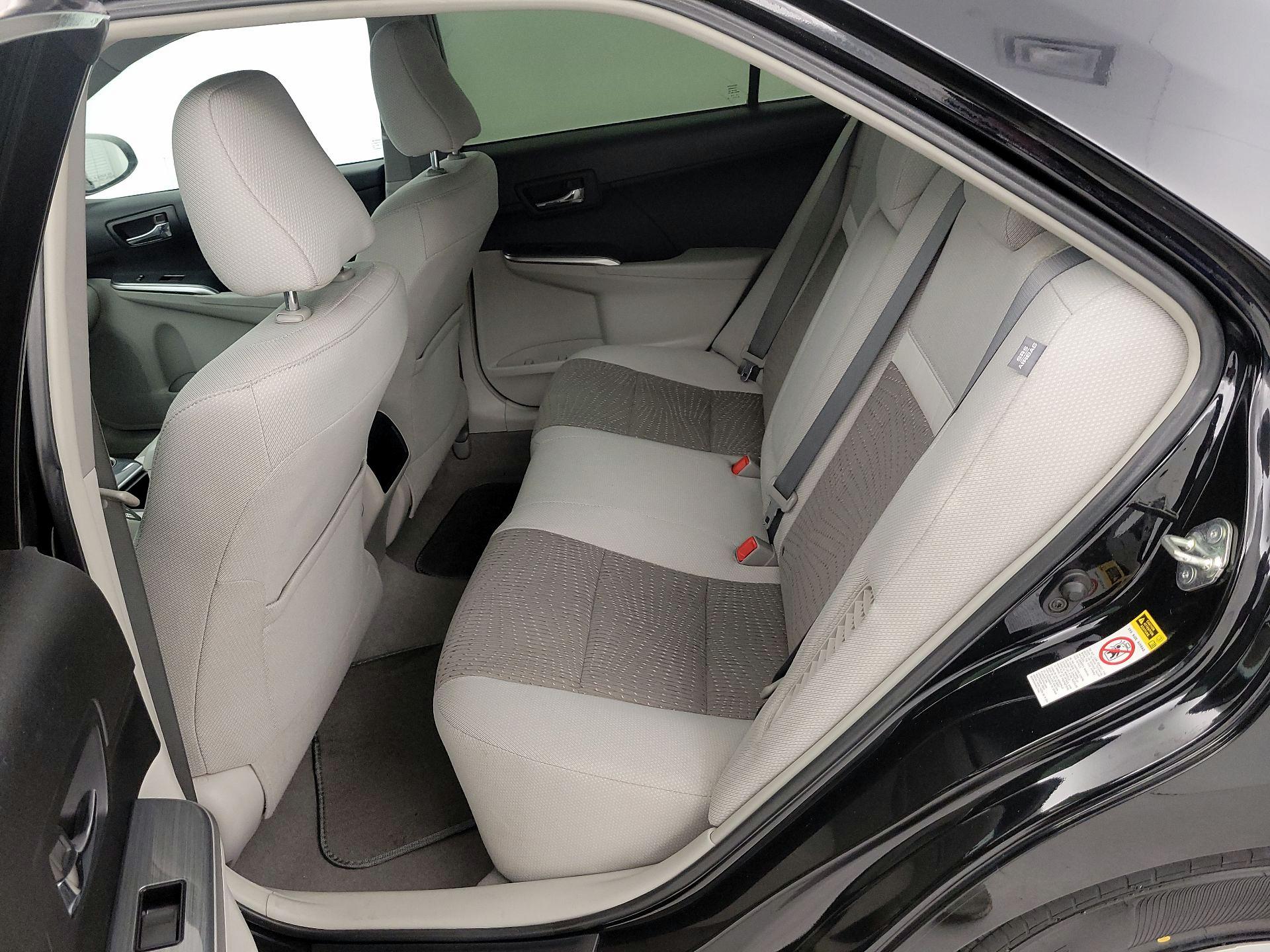 Thumbnail: 2014 Toyota Camry - 18