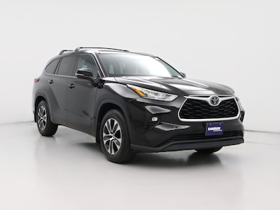 Black 2020 Toyota Highlander XLE