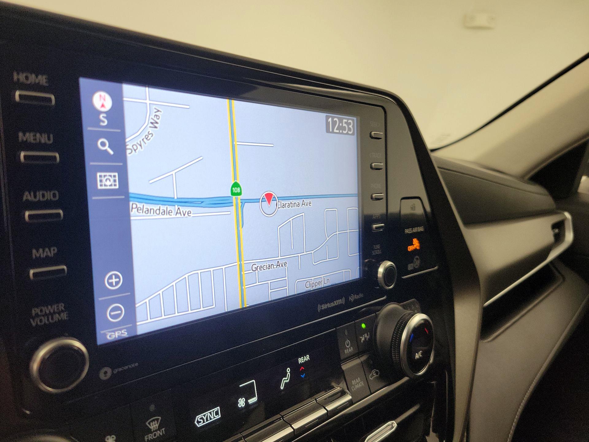 Thumbnail: 2020 Toyota Highlander - 14