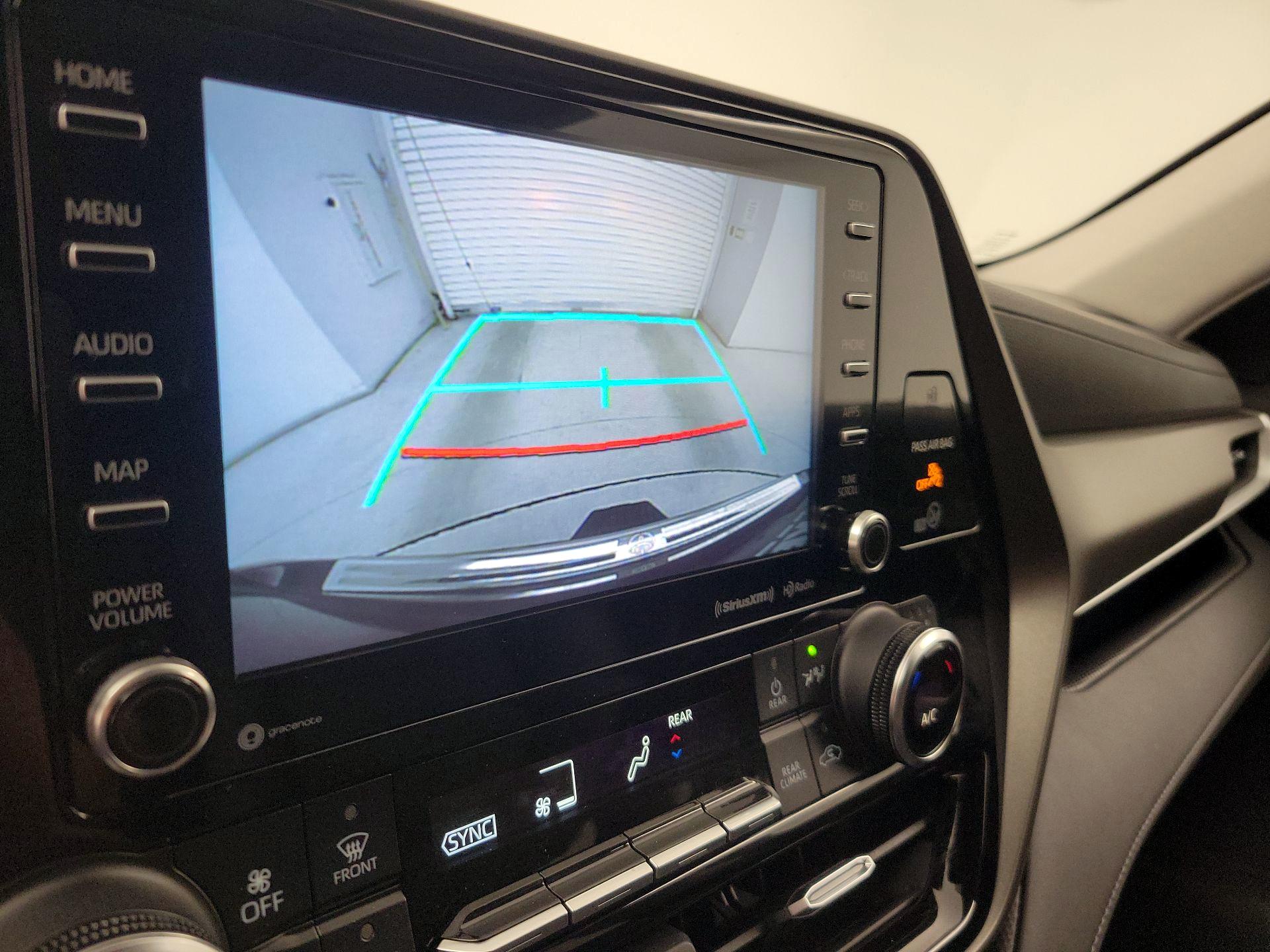 Thumbnail: 2020 Toyota Highlander - 15