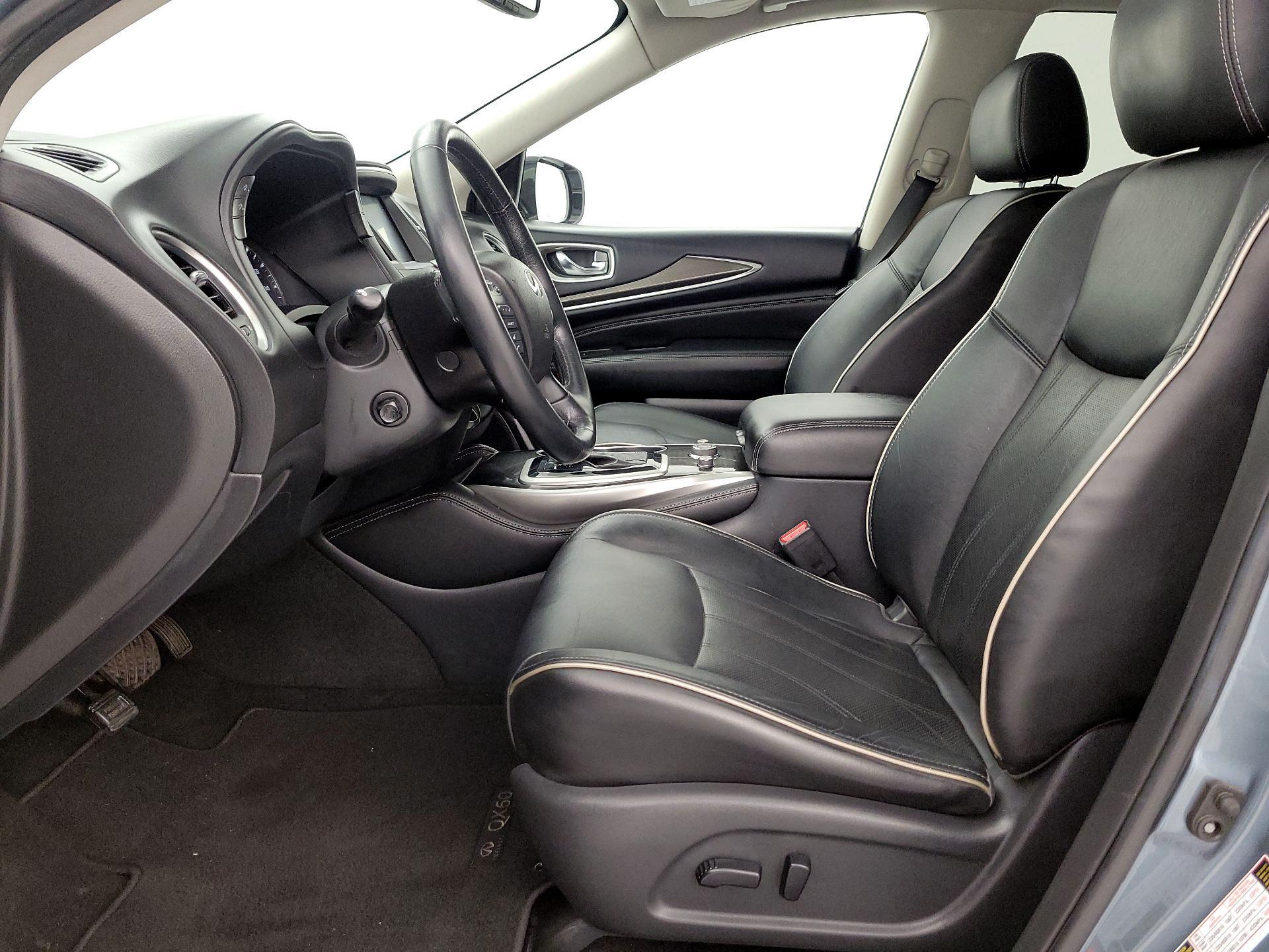 Thumbnail: 2017 INFINITI QX60 - 11