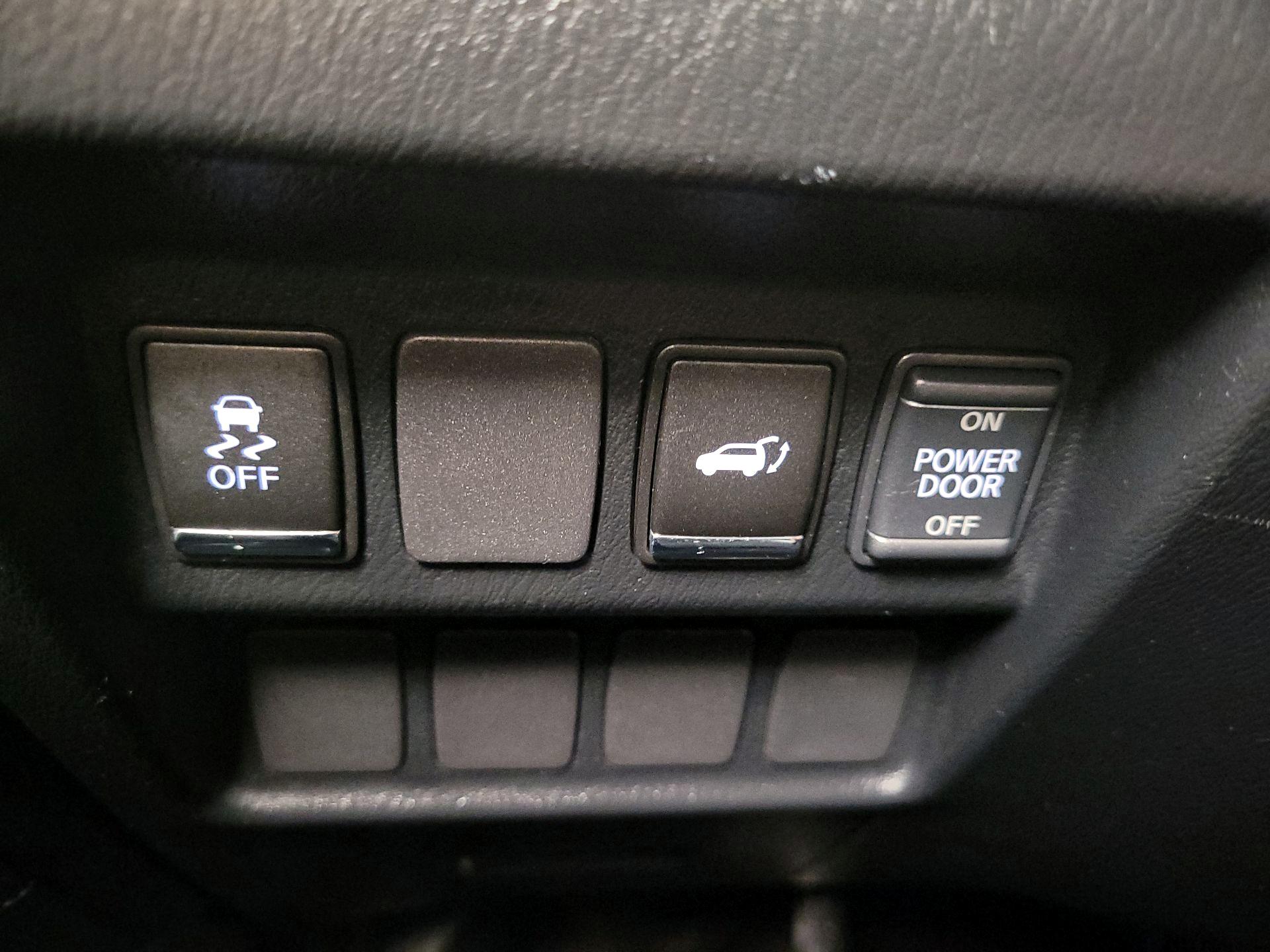 Thumbnail: 2017 INFINITI QX60 - 13