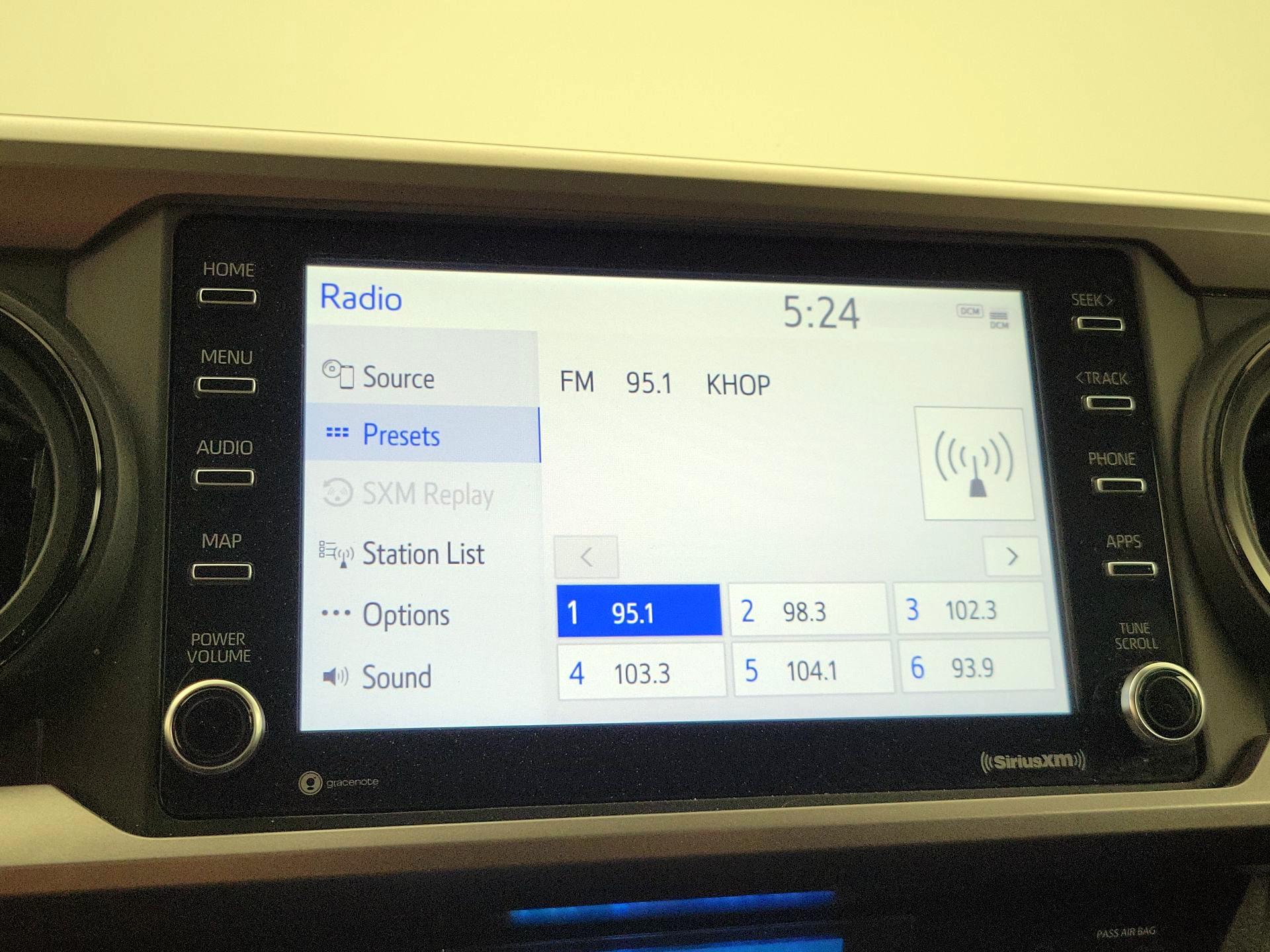 Thumbnail: 2023 Toyota Tacoma - 15