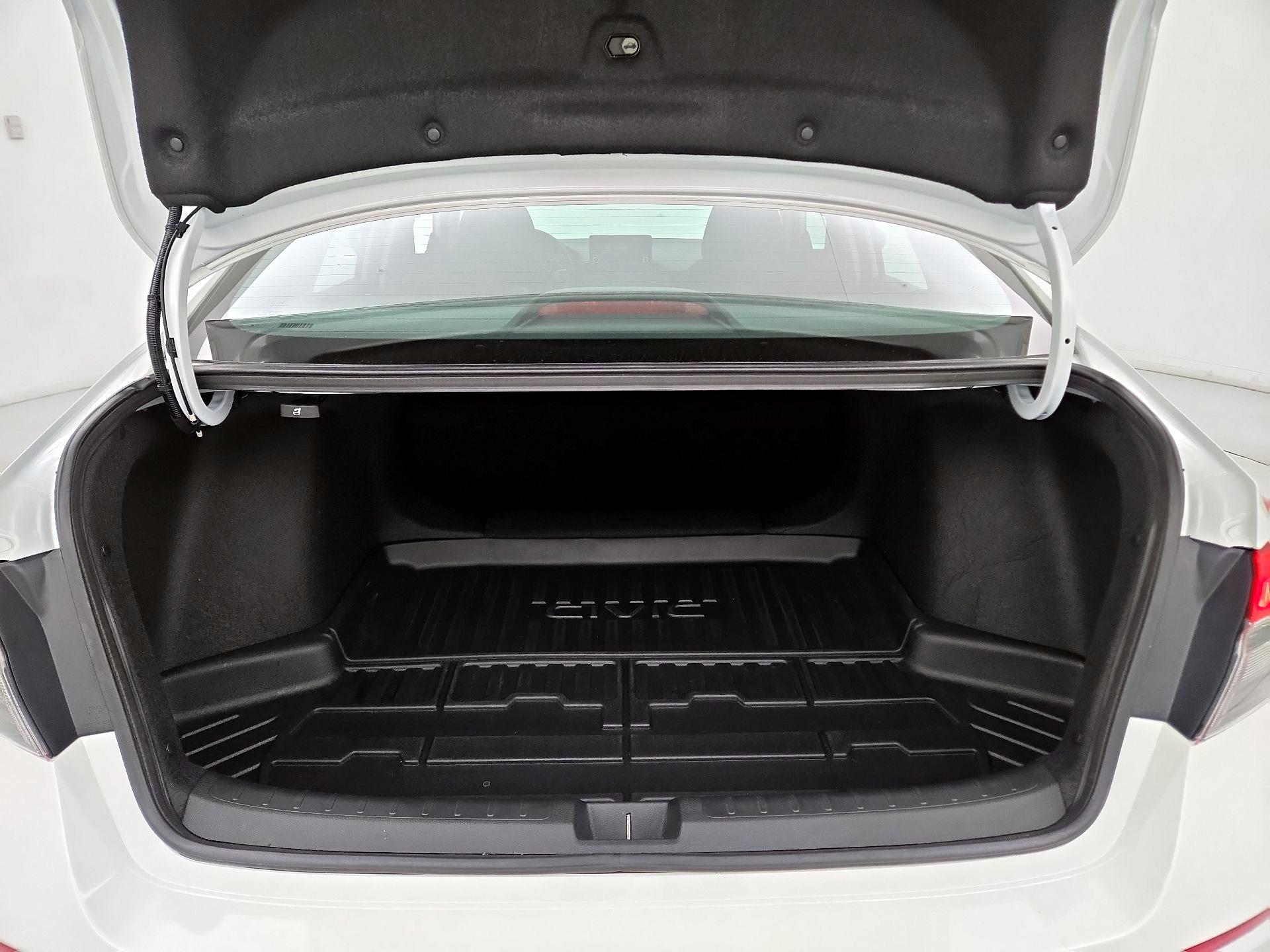 Thumbnail: 2024 Honda Civic - 20