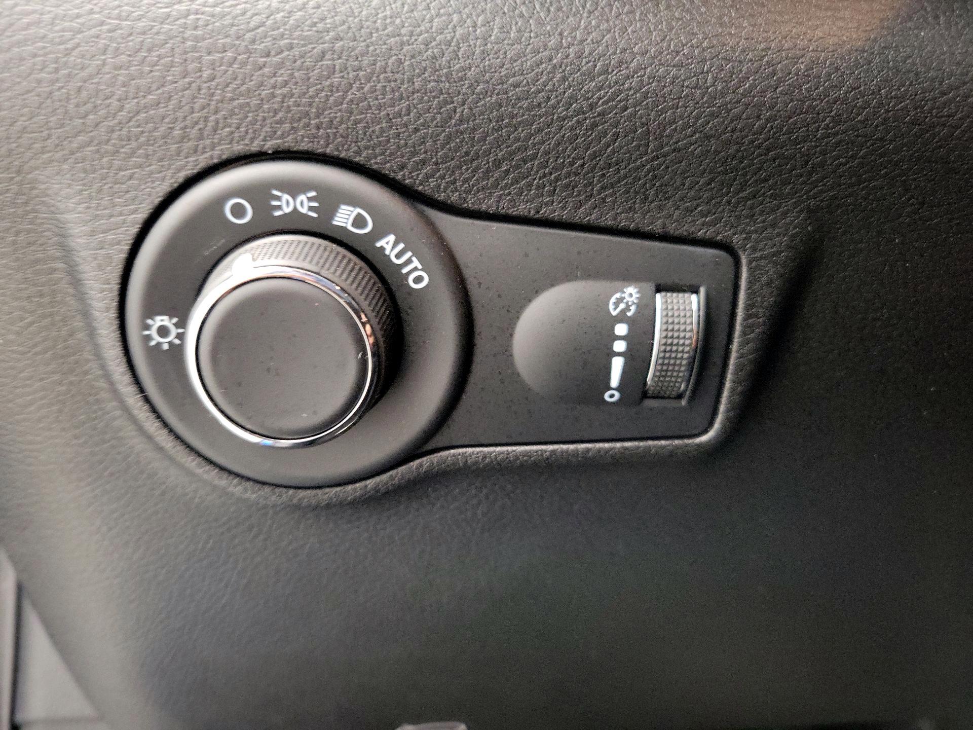 Thumbnail: 2024 Jeep Compass - 13