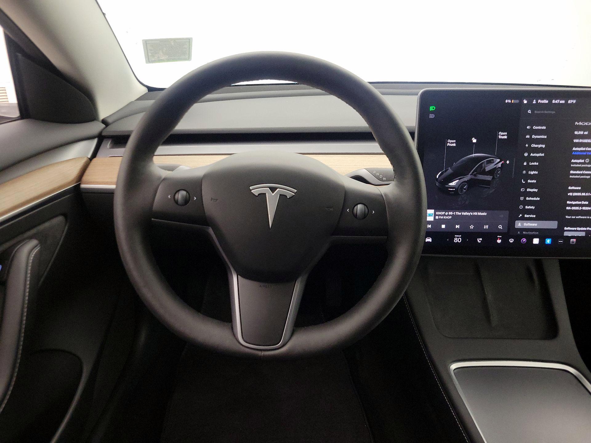 Thumbnail: 2023 Tesla Model 3 - 10