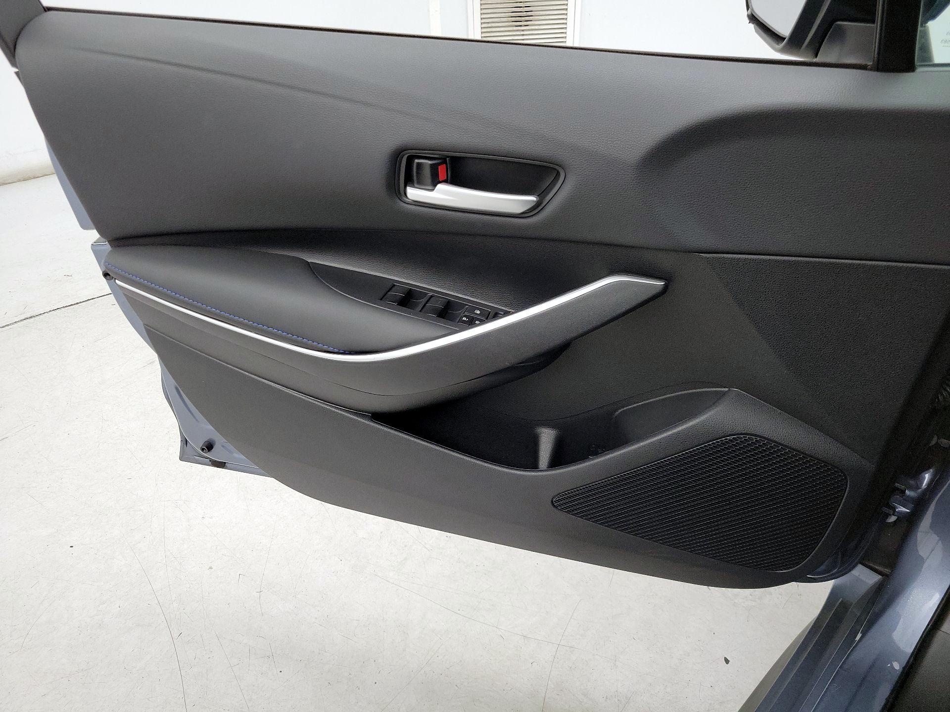 Thumbnail: 2022 Toyota Corolla - 12