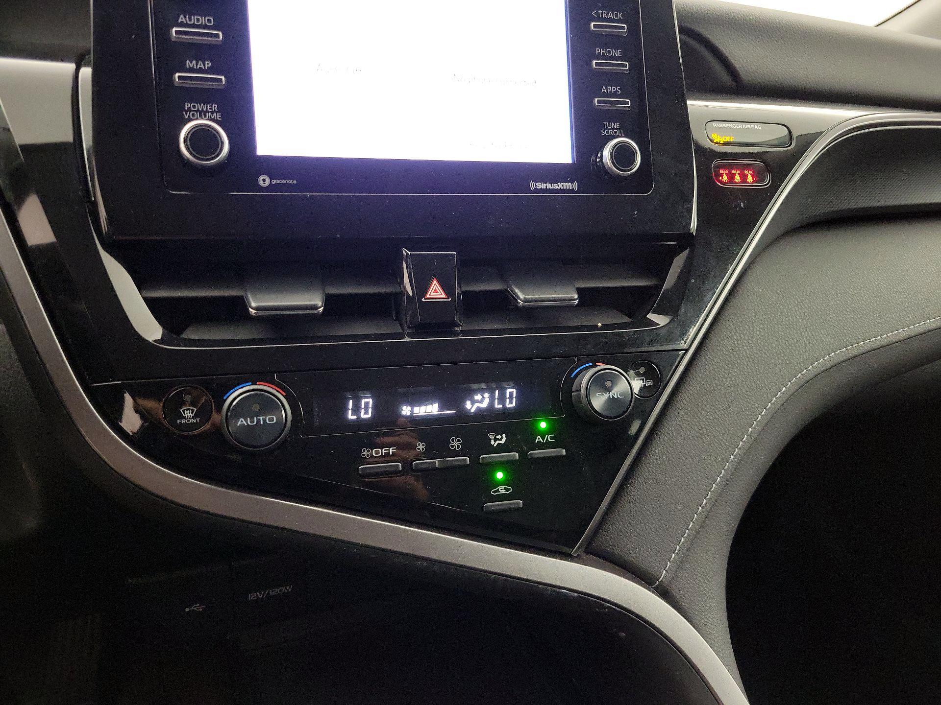 Thumbnail: 2022 Toyota Camry - 16