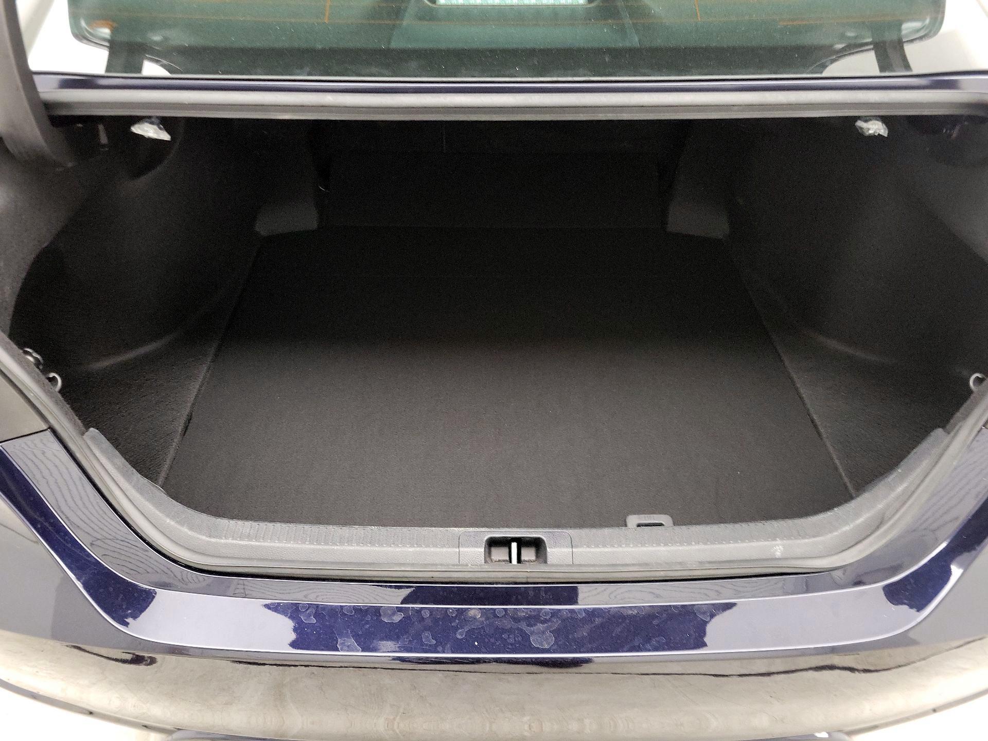 Thumbnail: 2022 Toyota Camry - 20