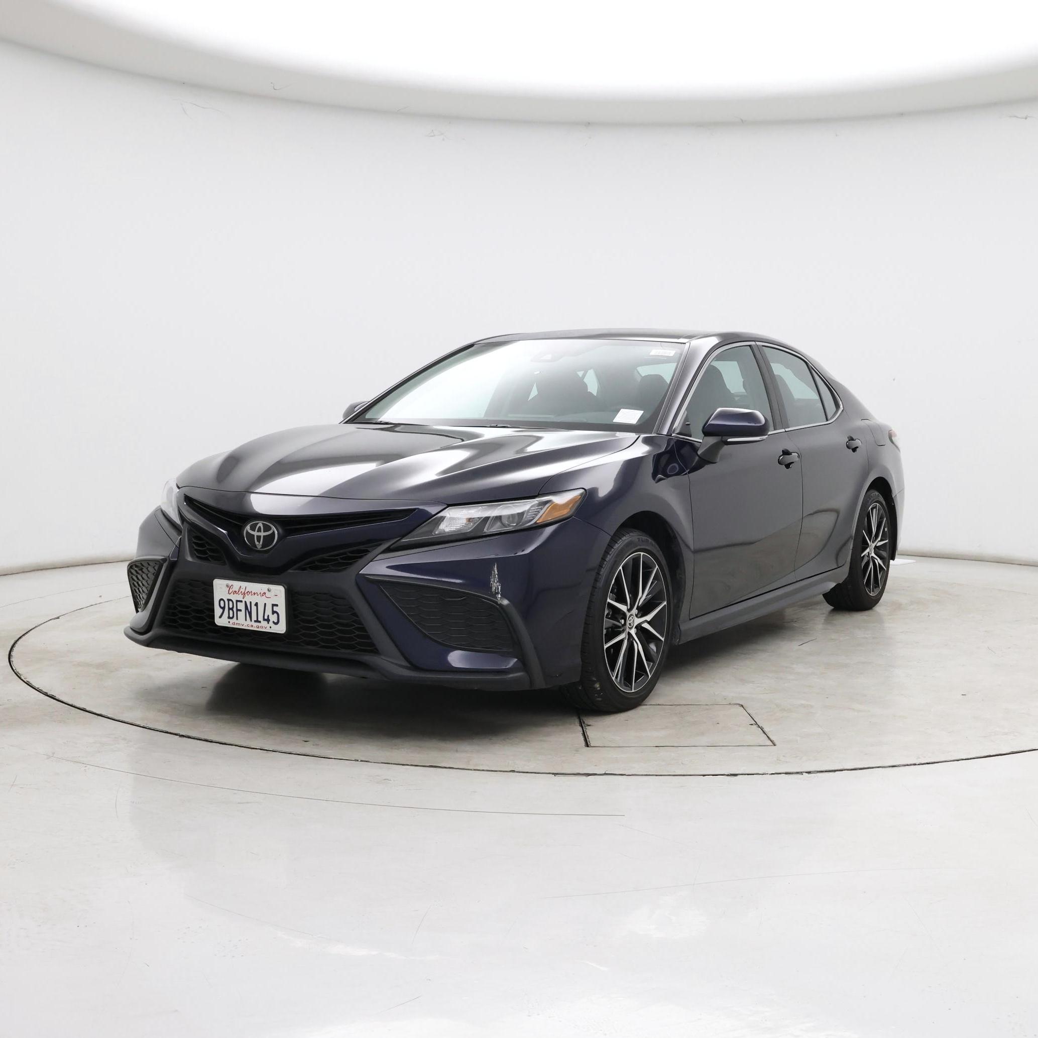 Thumbnail: 2022 Toyota Camry - 4