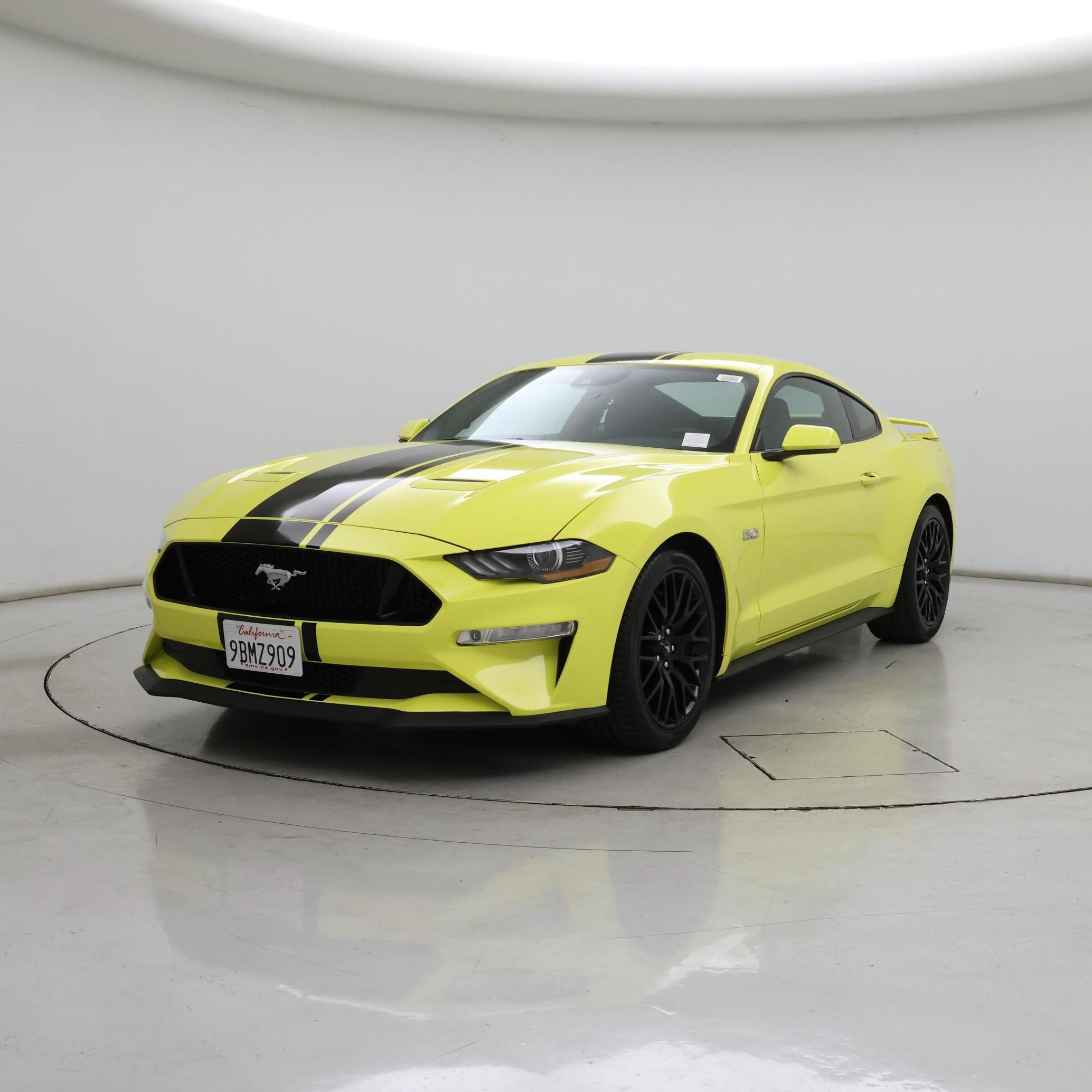 Thumbnail: 2021 Ford Mustang - 4