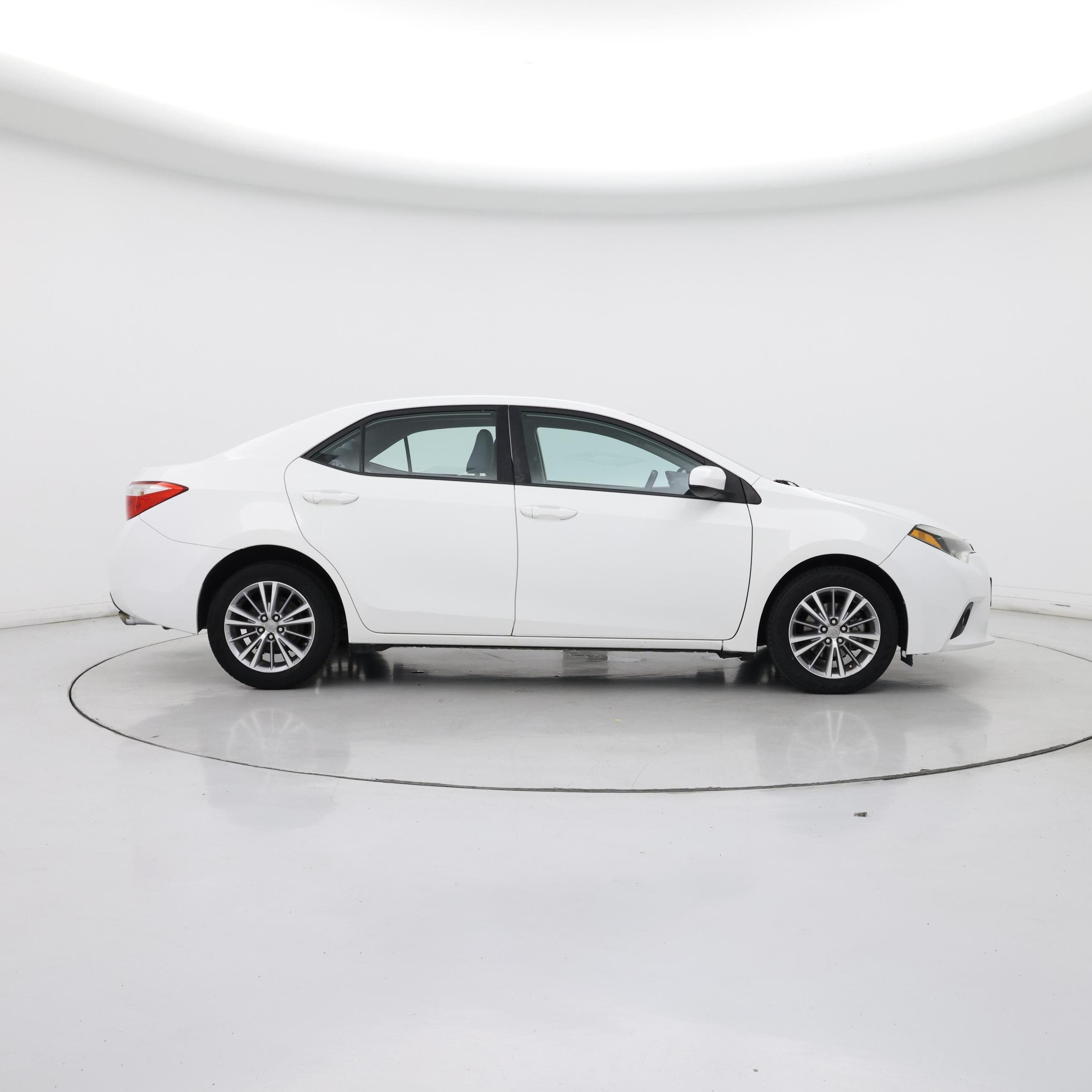 Thumbnail: 2014 Toyota Corolla - 7