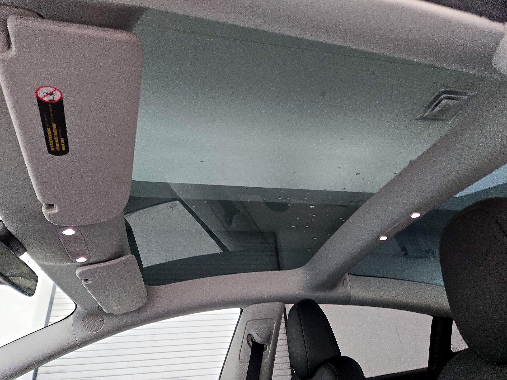 Thumbnail: 2023 Tesla Model 3 - 19