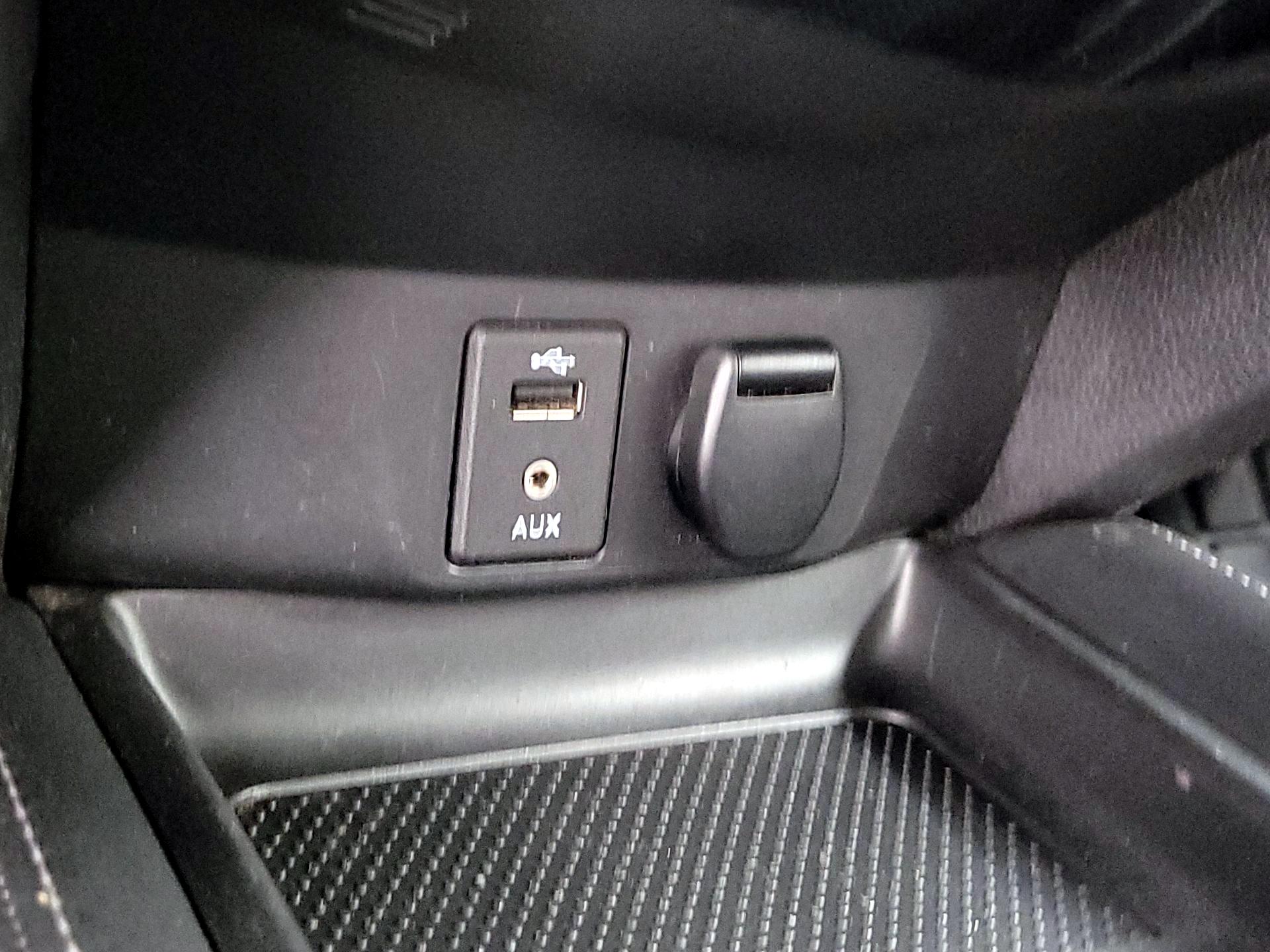 Thumbnail: 2017 Nissan Rogue Sport - 19