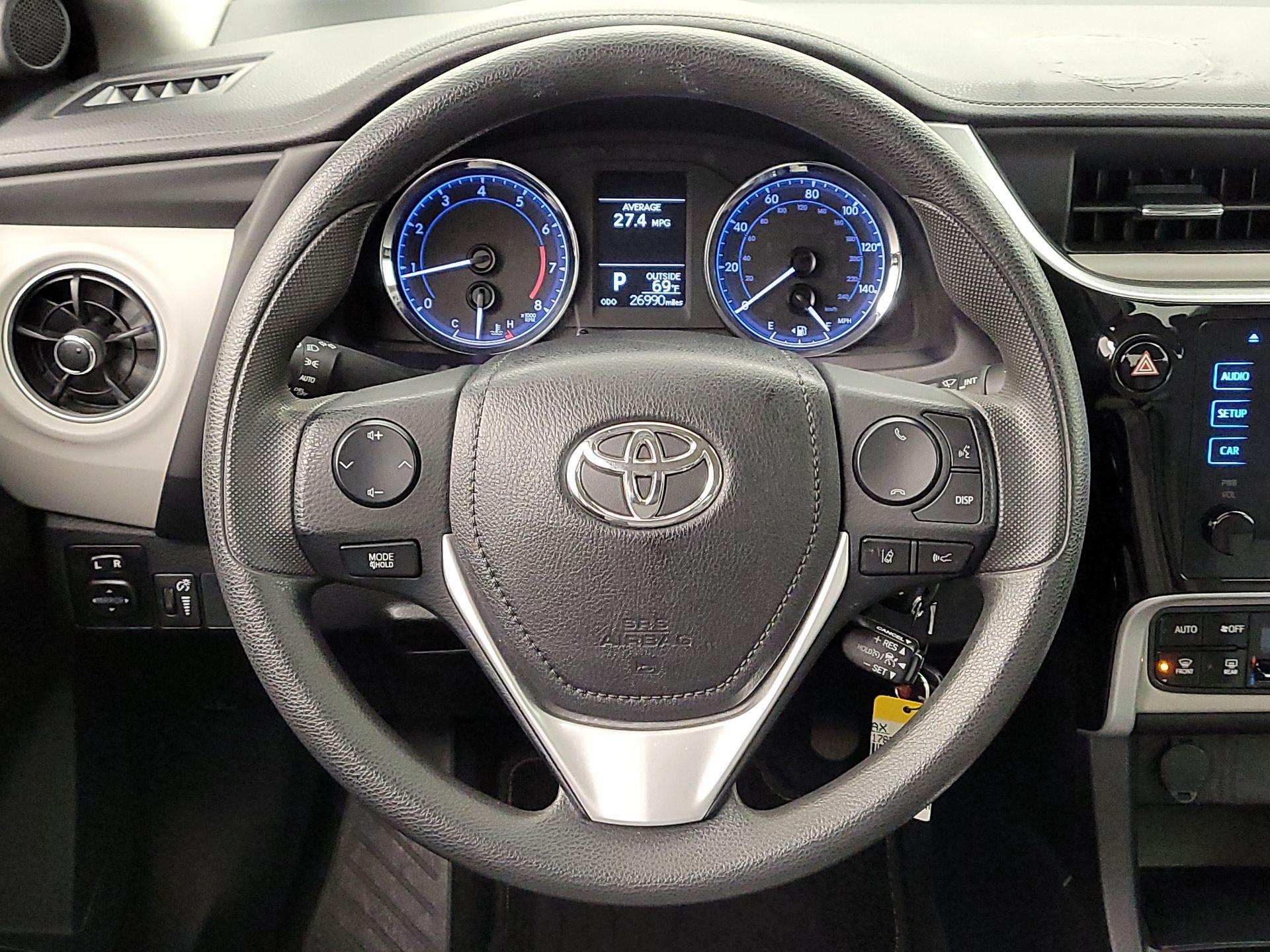 Thumbnail: 2019 Toyota Corolla - 10