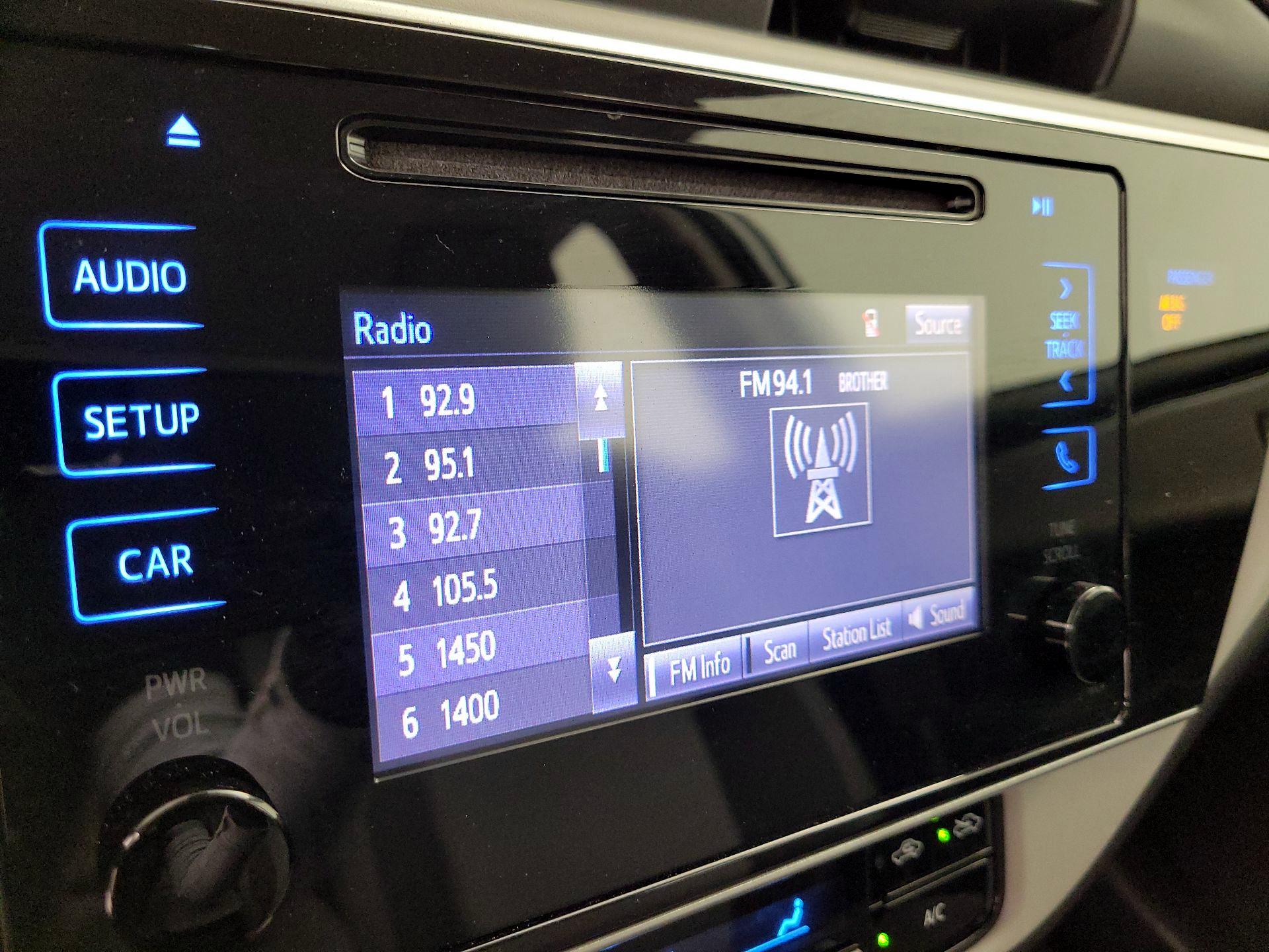 Thumbnail: 2019 Toyota Corolla - 15