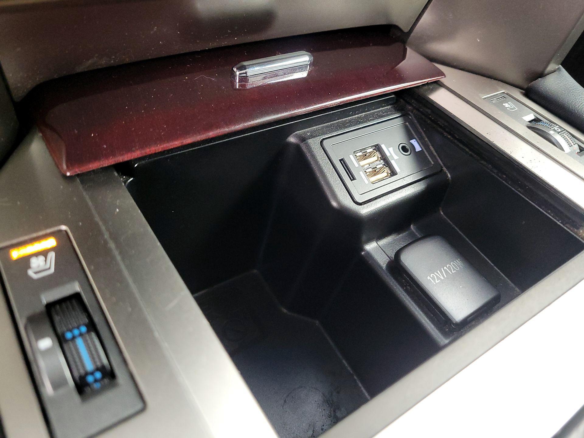 Thumbnail: 2019 Lexus GX - 19