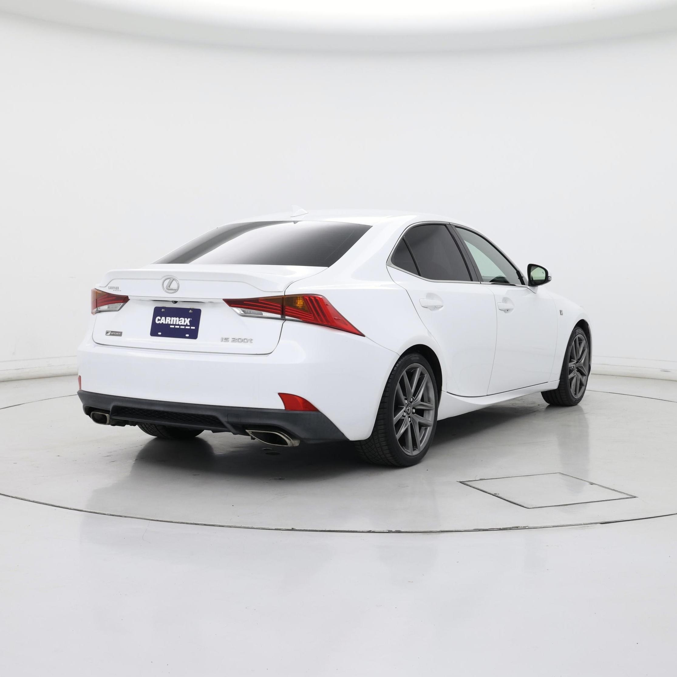 Thumbnail: 2017 Lexus IS - 8