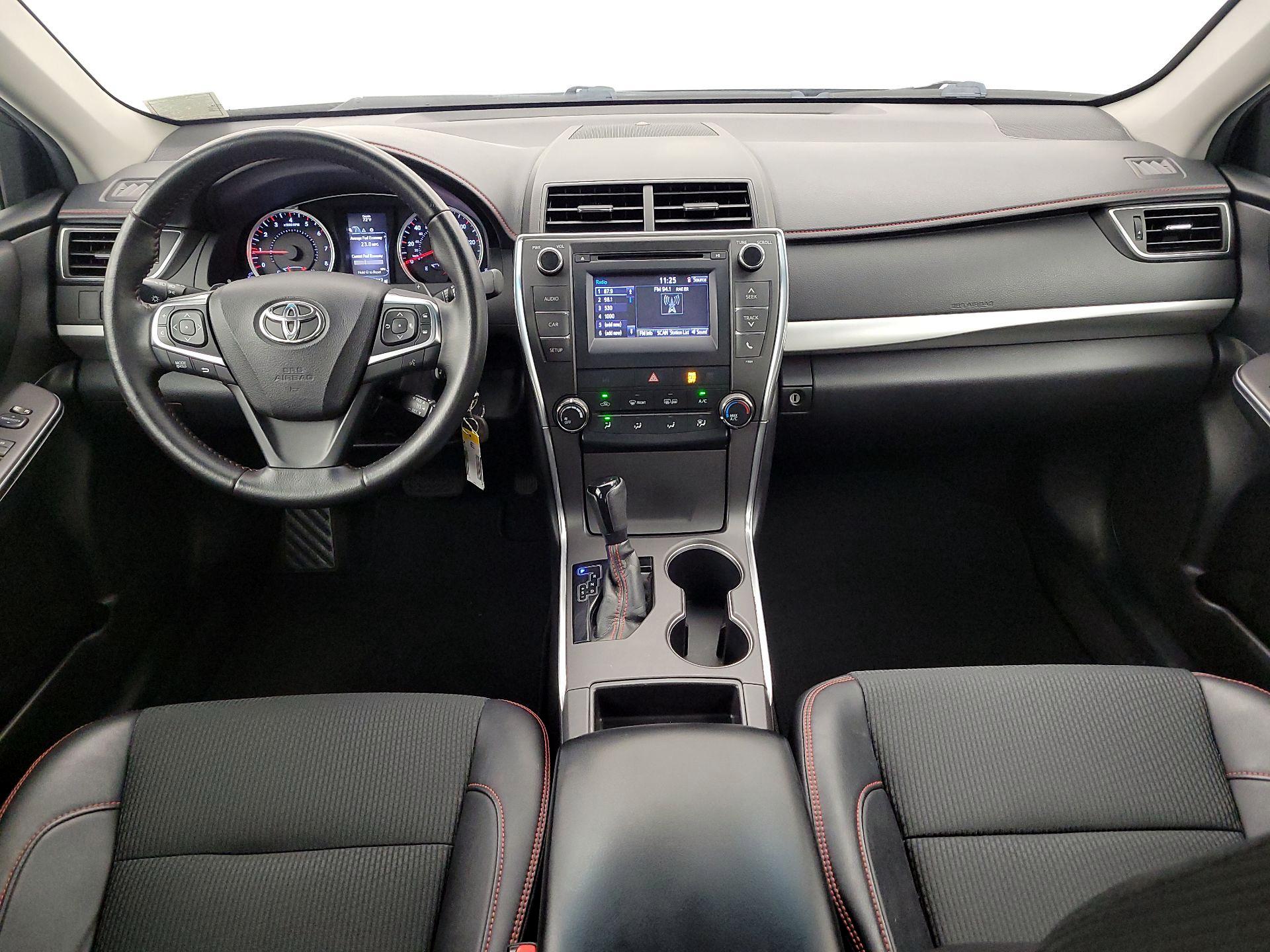 Thumbnail: 2016 Toyota Camry - 9