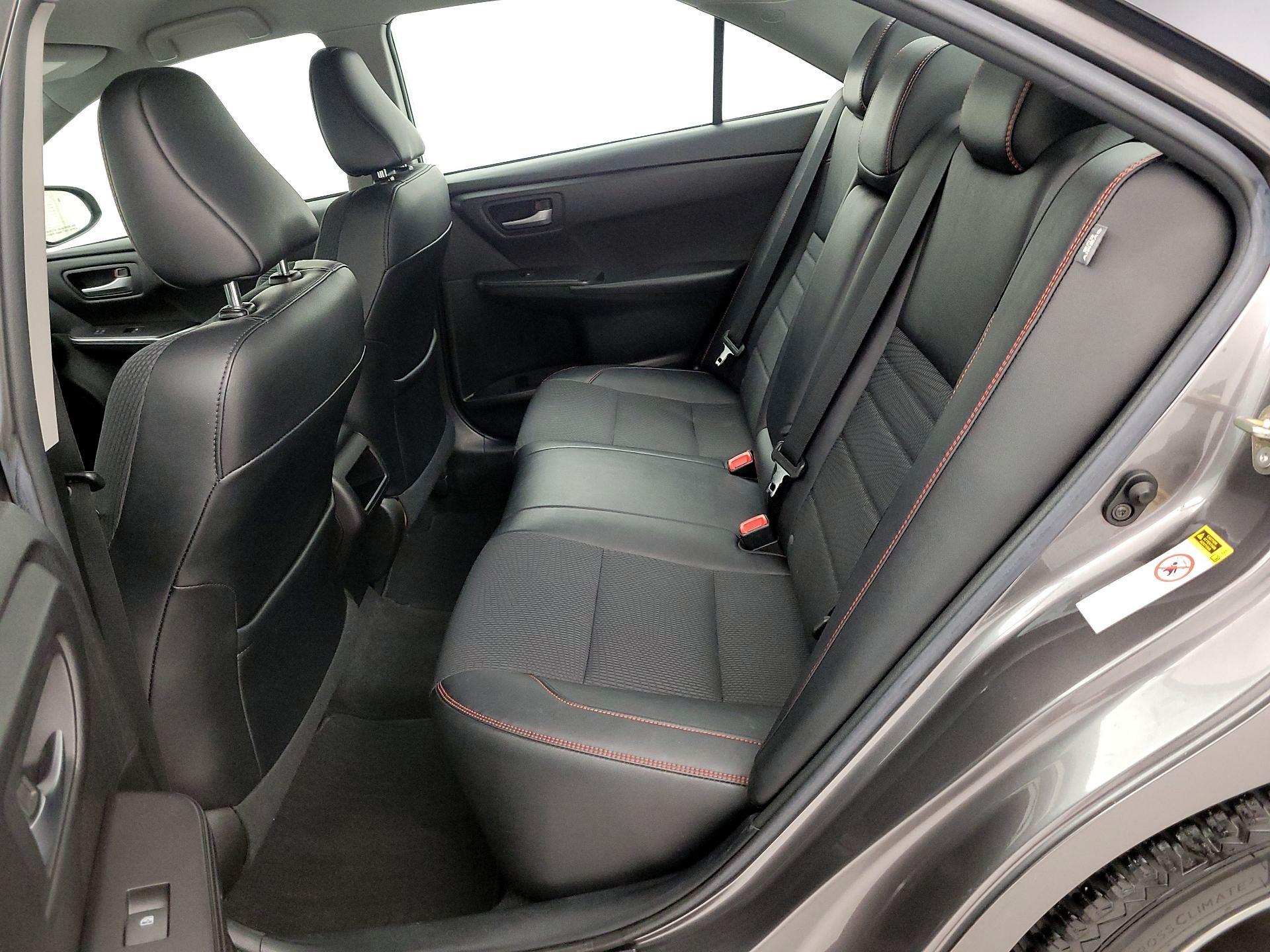 Thumbnail: 2016 Toyota Camry - 19