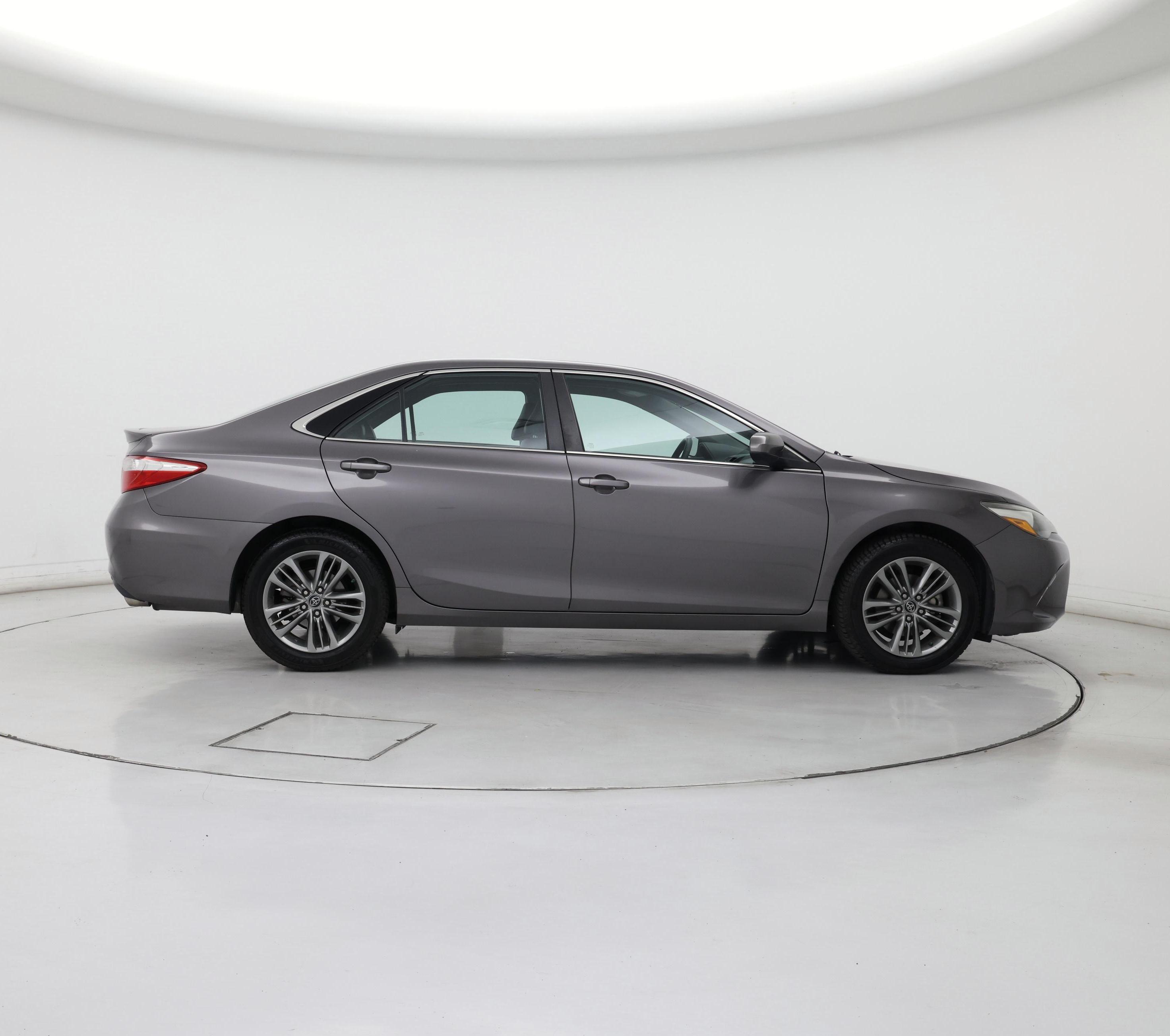 Thumbnail: 2016 Toyota Camry - 7