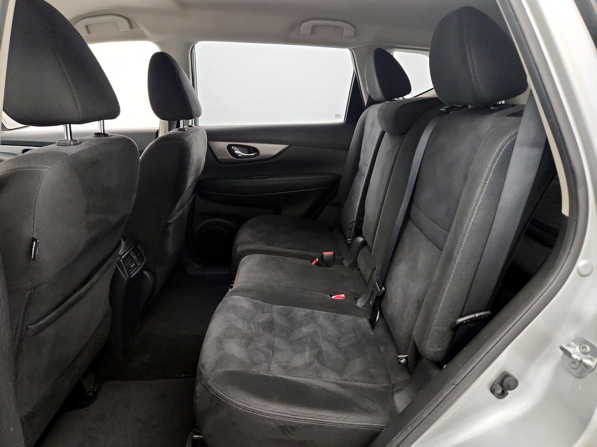 Thumbnail: 2015 Nissan Rogue - 19