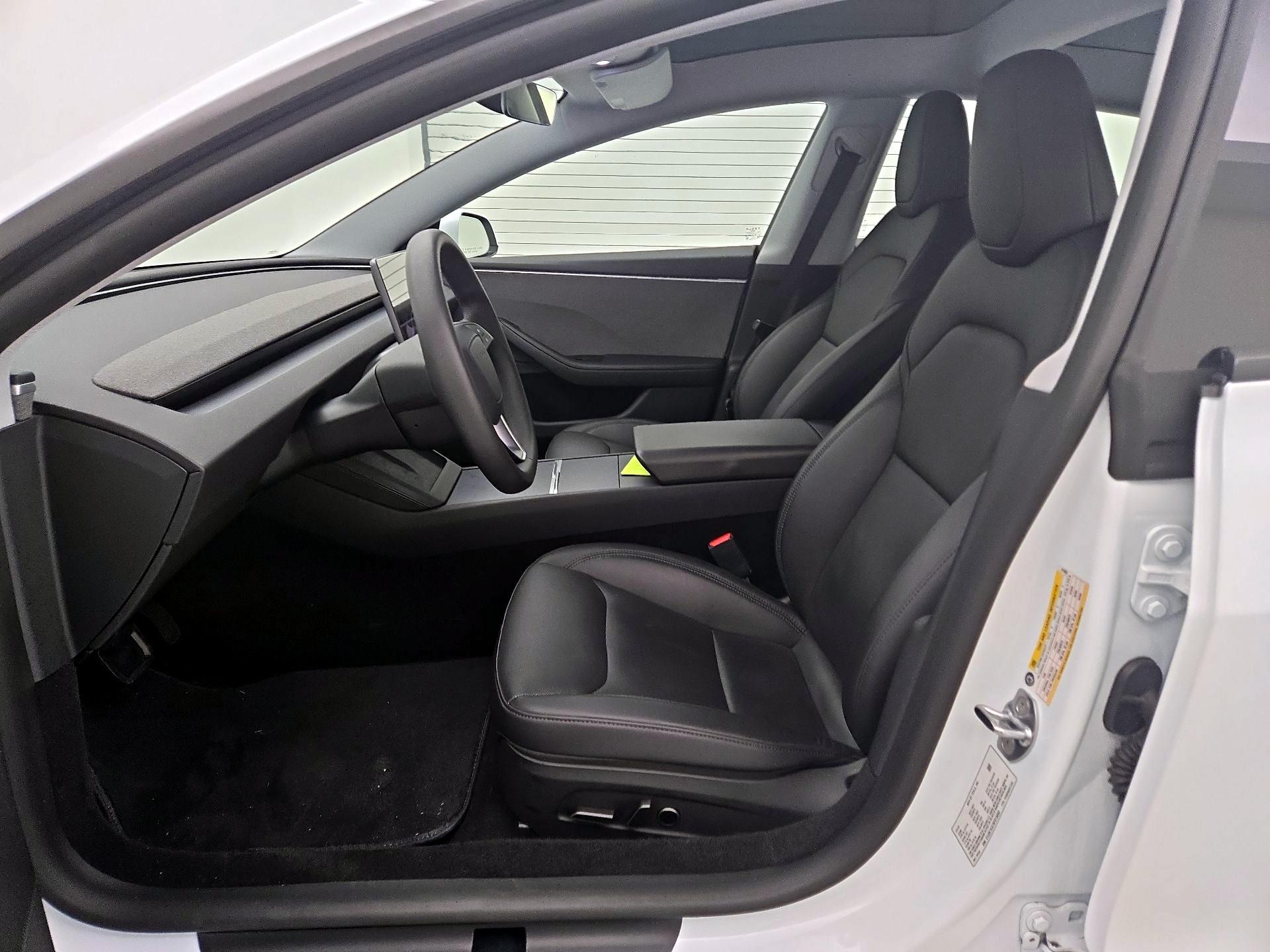 Thumbnail: 2025 Tesla Model 3 - 11