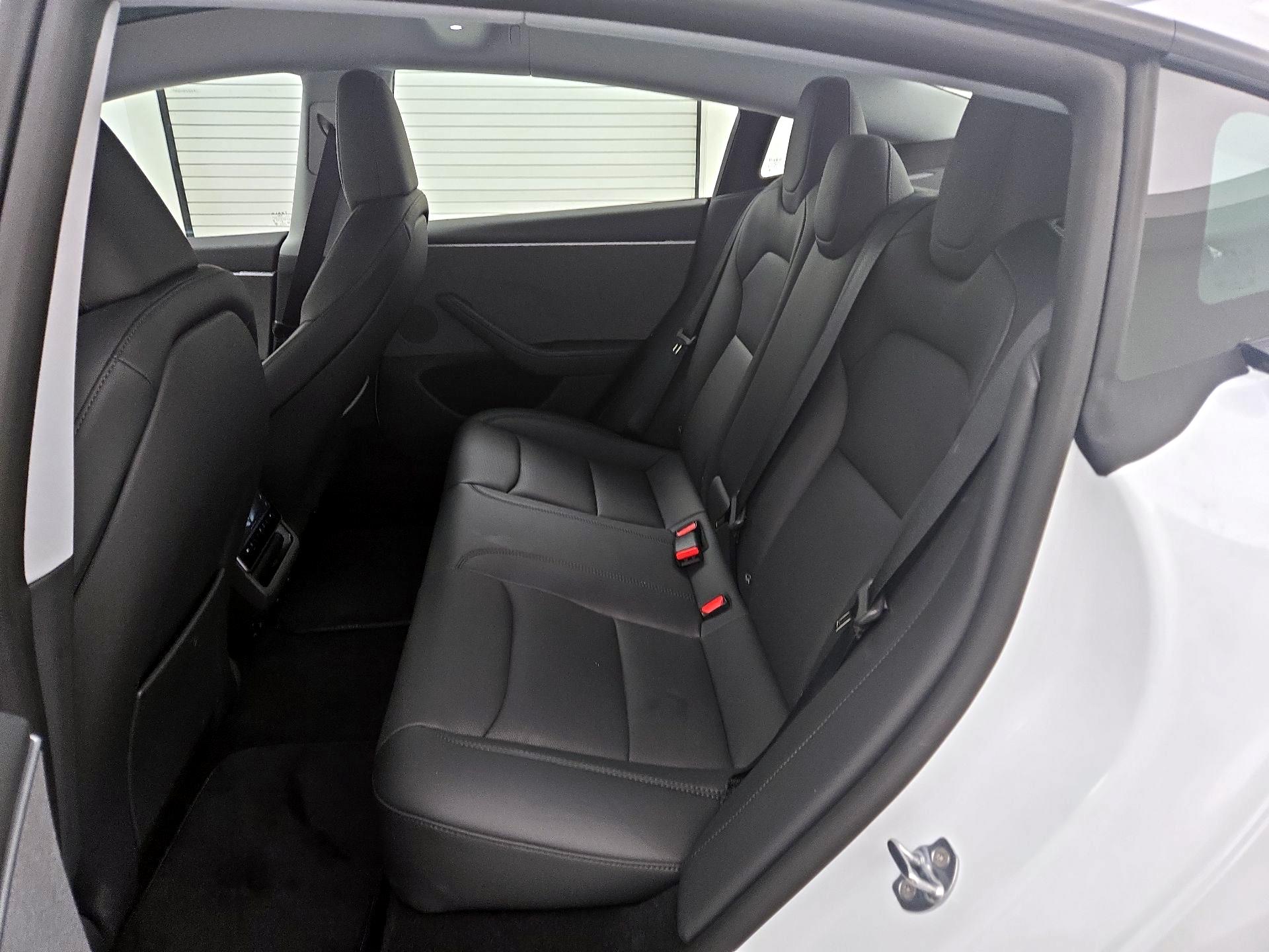 Thumbnail: 2025 Tesla Model 3 - 19