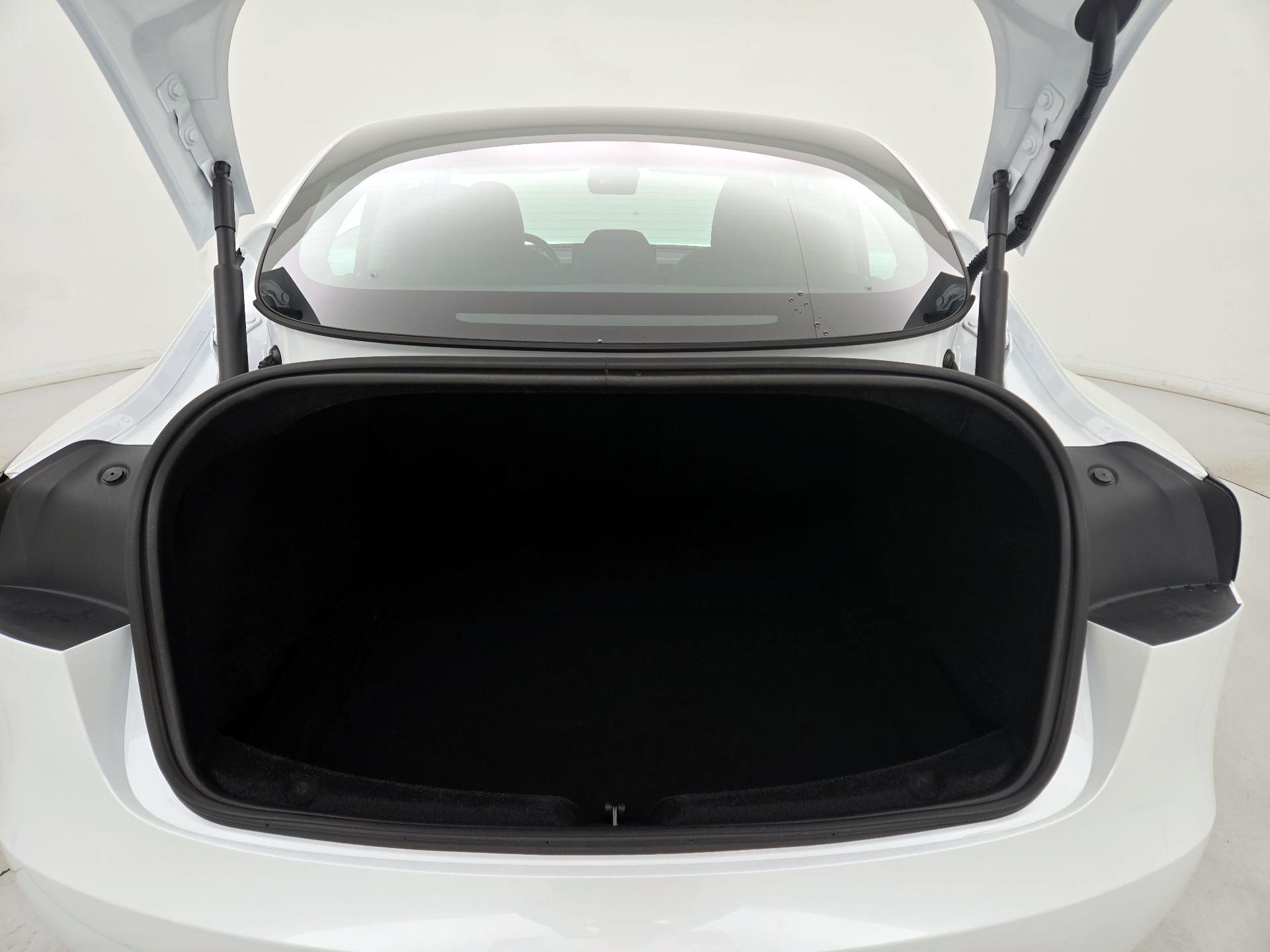 Thumbnail: 2025 Tesla Model 3 - 20