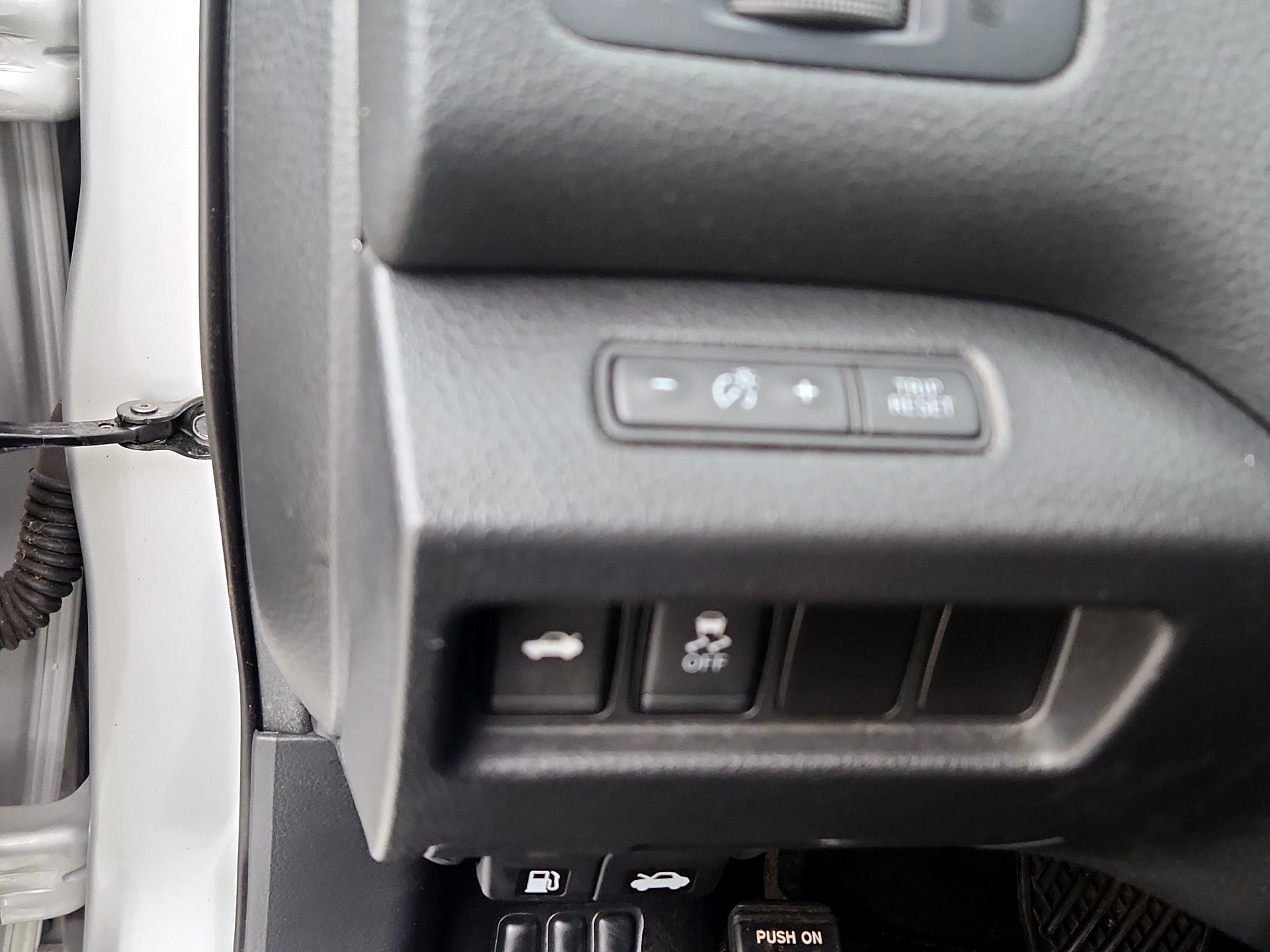 Thumbnail: 2017 Nissan Altima - 13