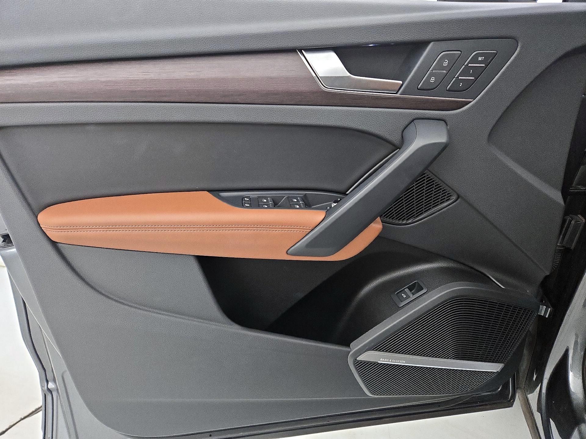 Thumbnail: 2022 Audi Q5 - 12